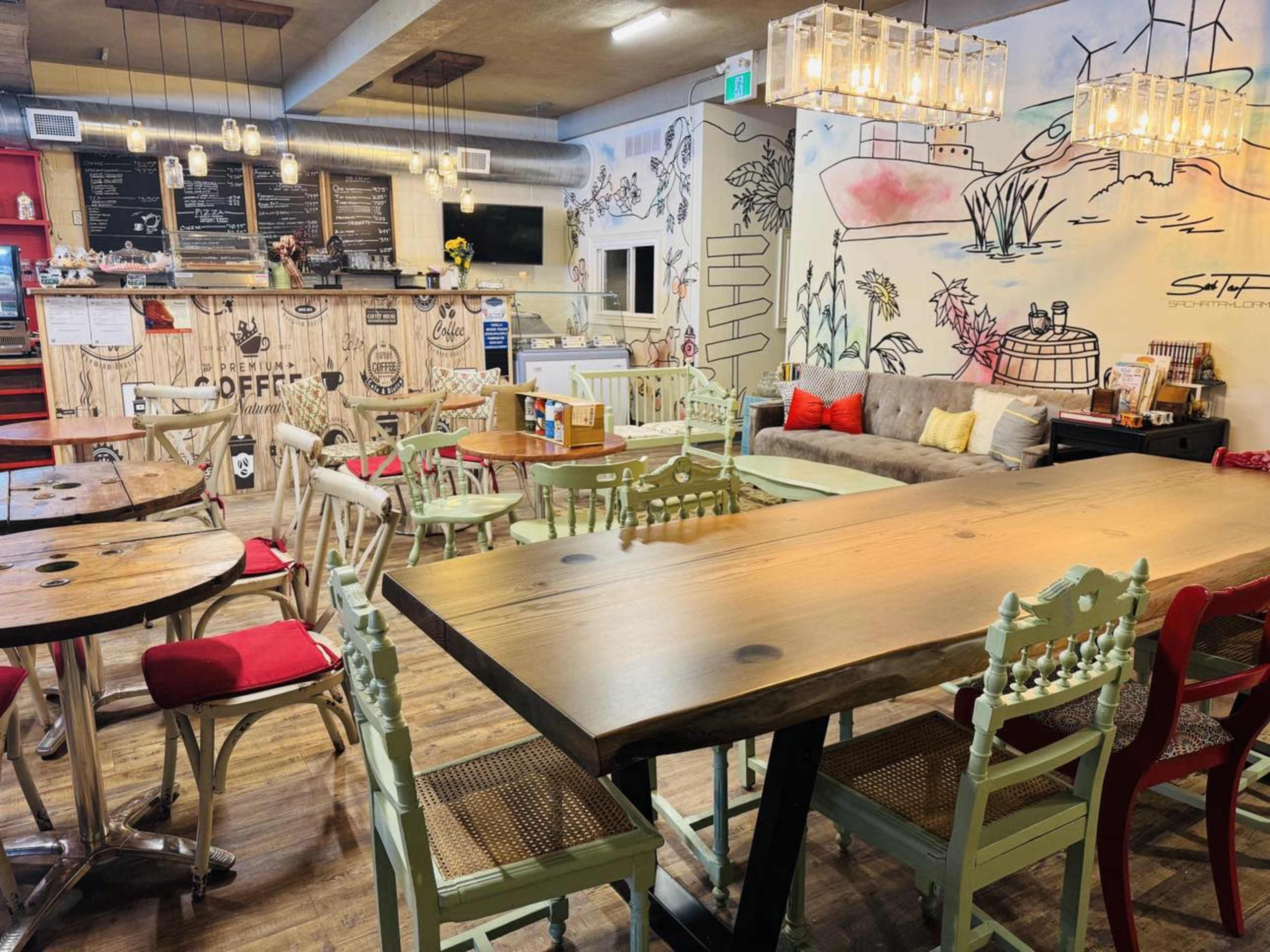 Rustic Country Store with a unique STAY.EAT.SHOP concept in Niagara Benchlands Winery Region Image in Campden, Campden, ON