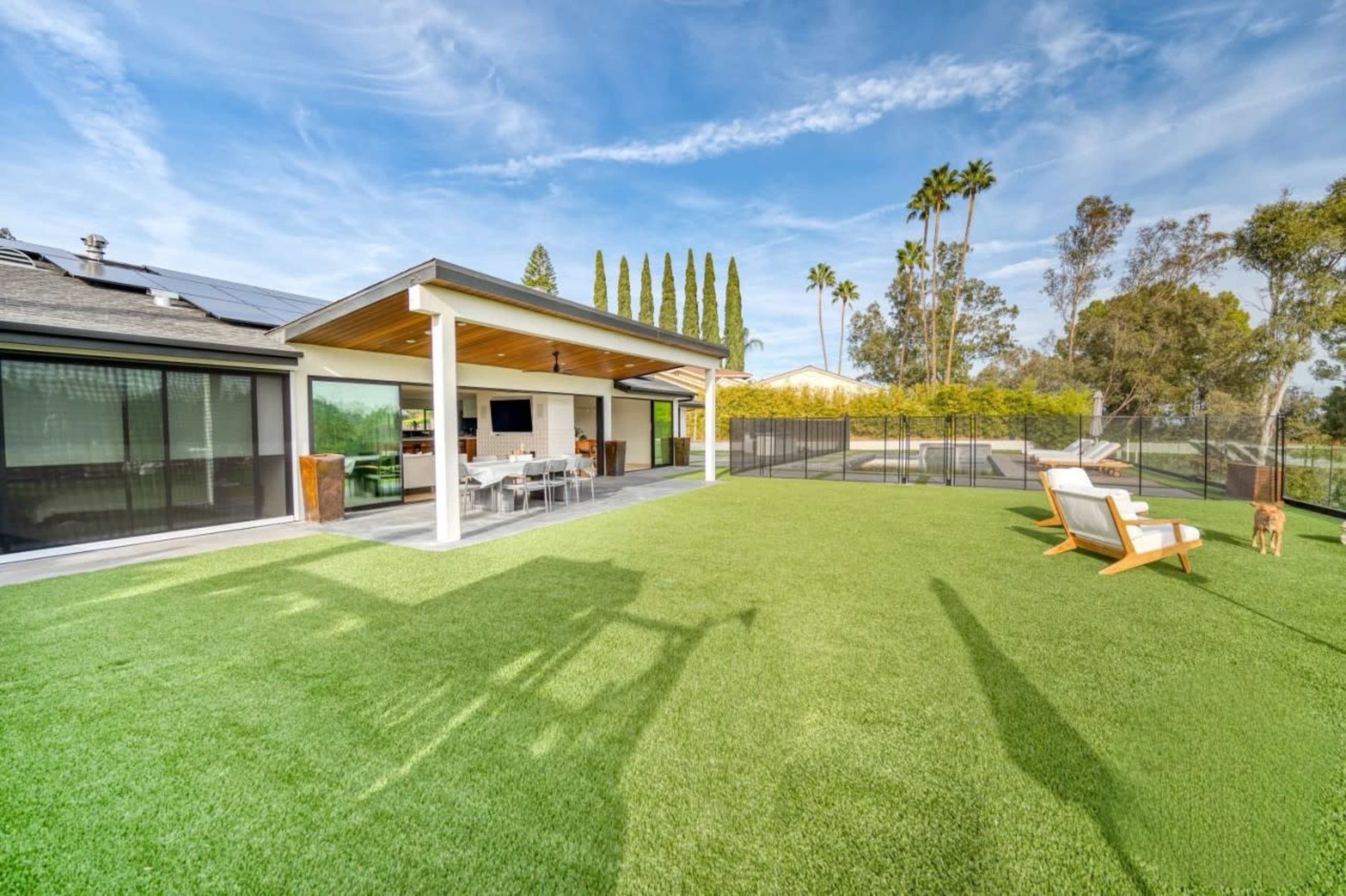 Midcentury Modern Open Floor-plan Sweeping Views Image in Woodland Hills, Woodland Hills, CA