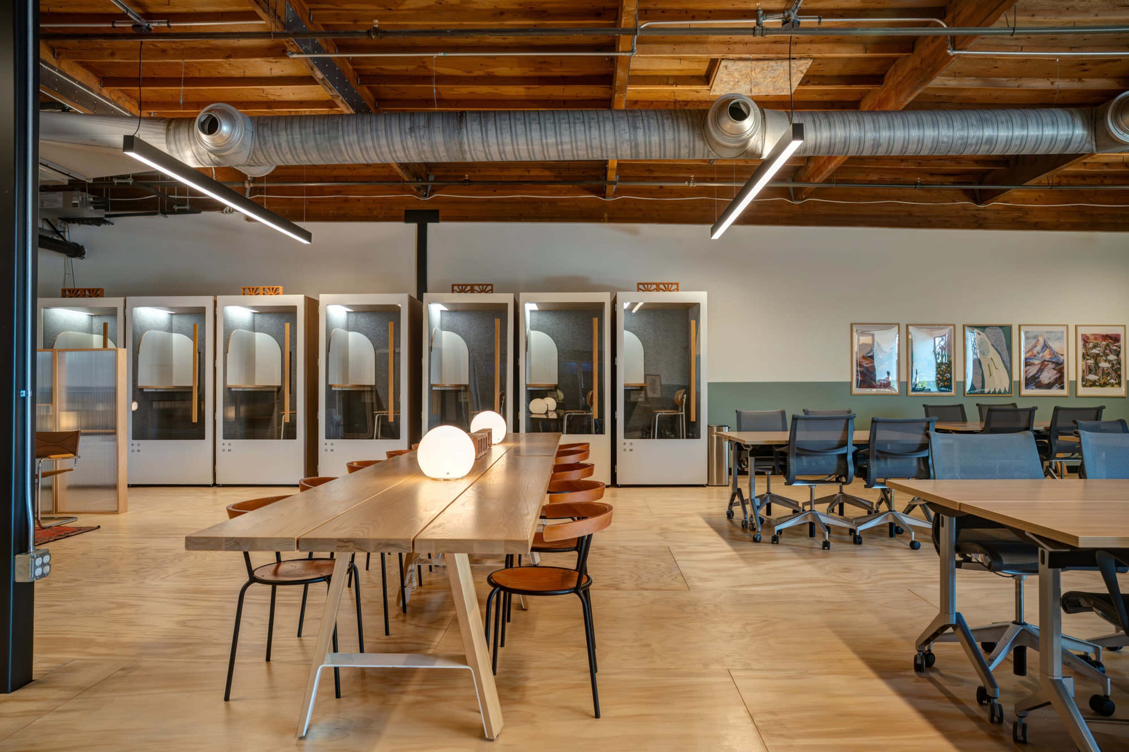 Dynamic Meeting Room & Coworking Suite Image in North Queen Anne, Seattle, WA