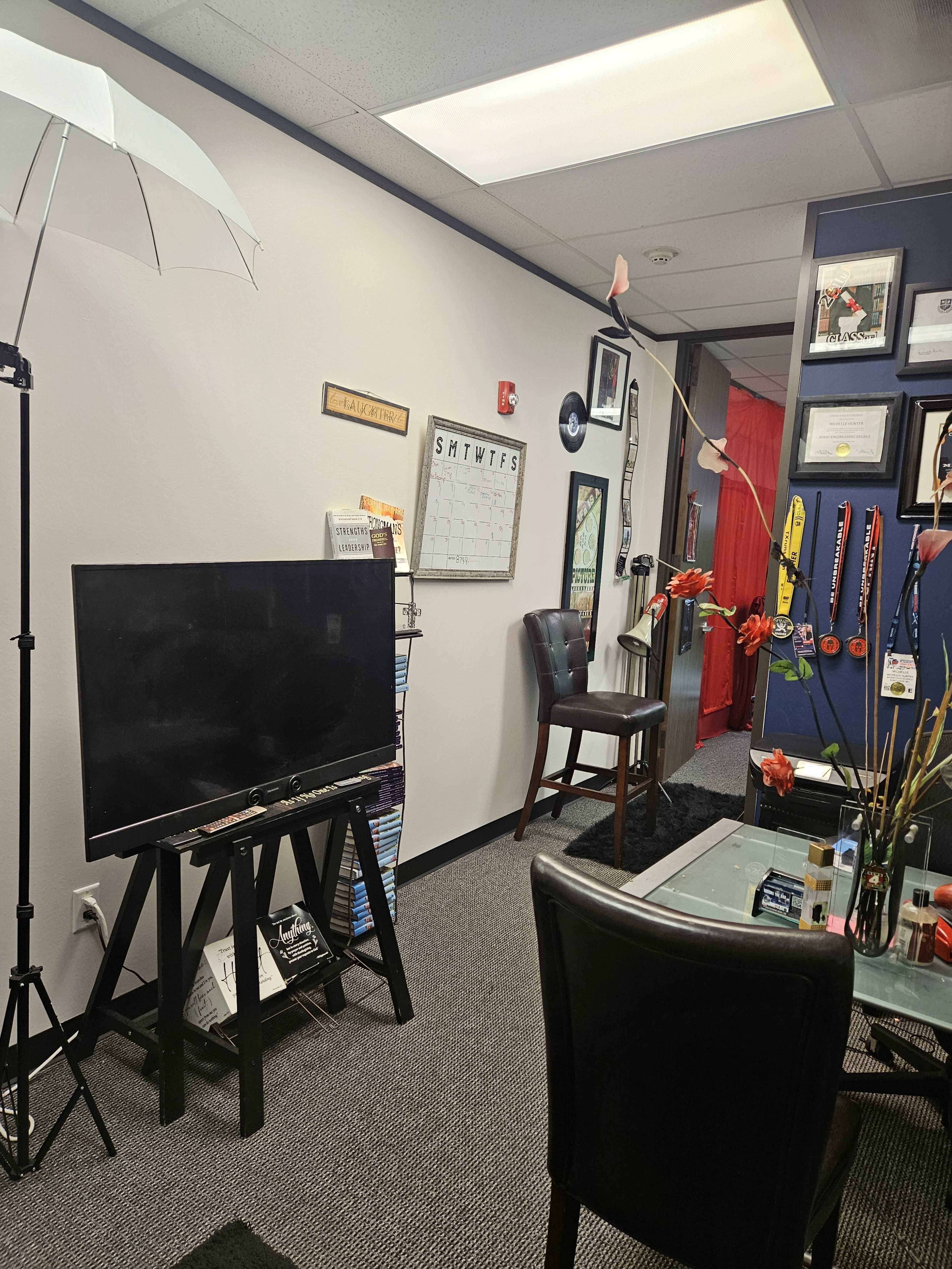 Creative Space for Content creators, Artist, Bloggers Image in Mill Ridge North, Houston, TX