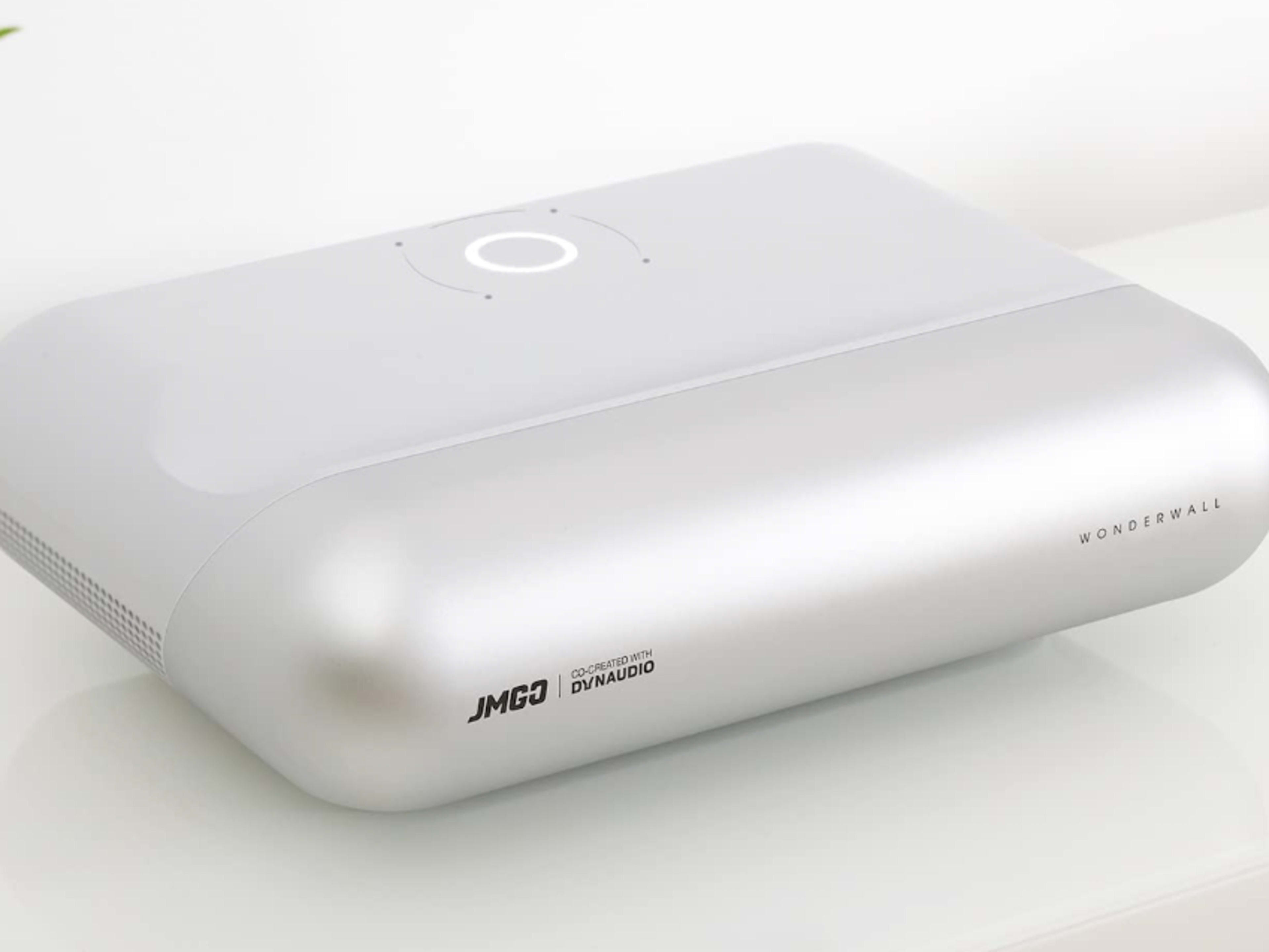 JMGO O1 Ultra Short Throw Projector