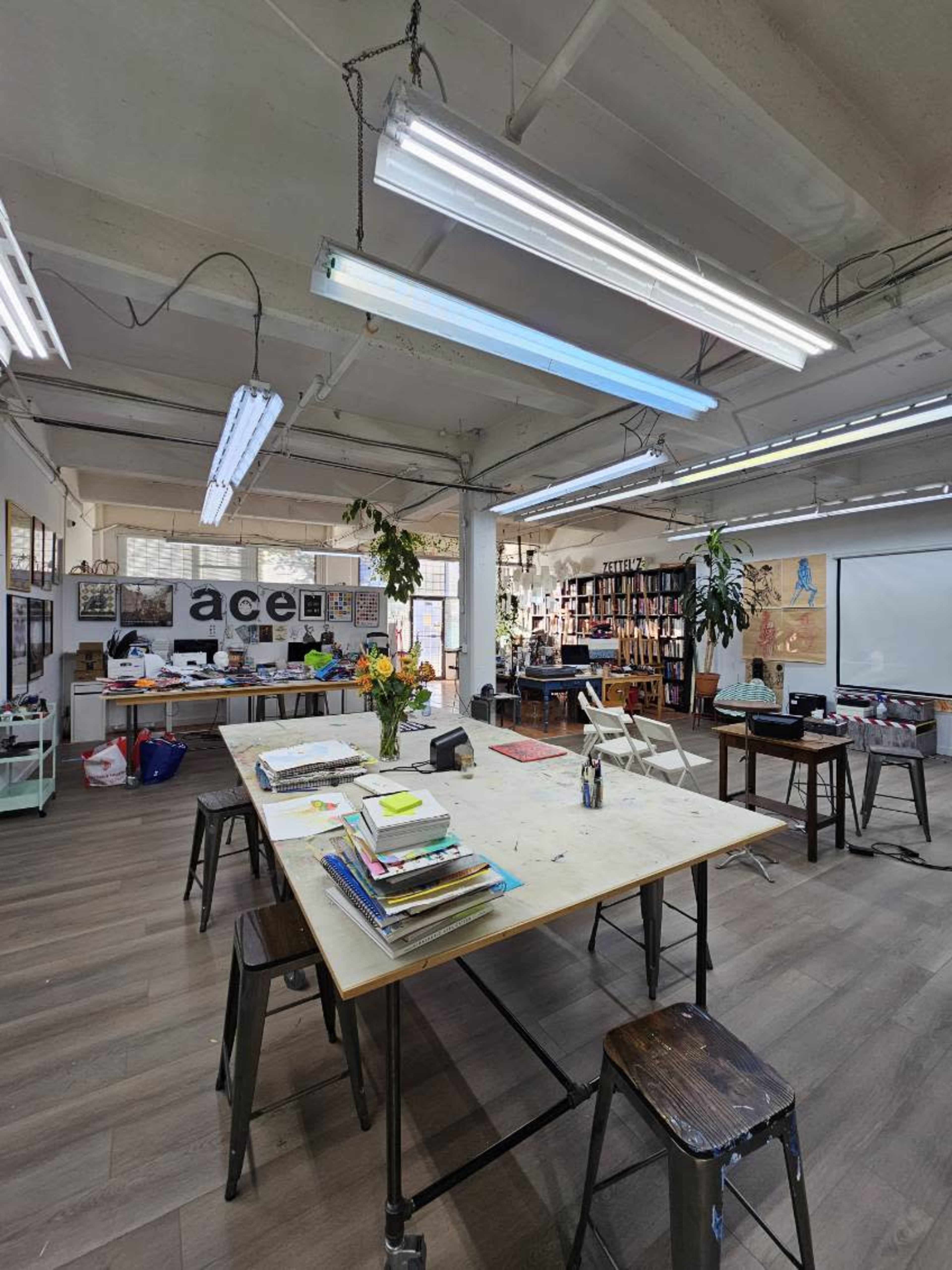 Industrial Concrete building with high ceiling and creative vibe Image in East Vancouver, vancouver, BC