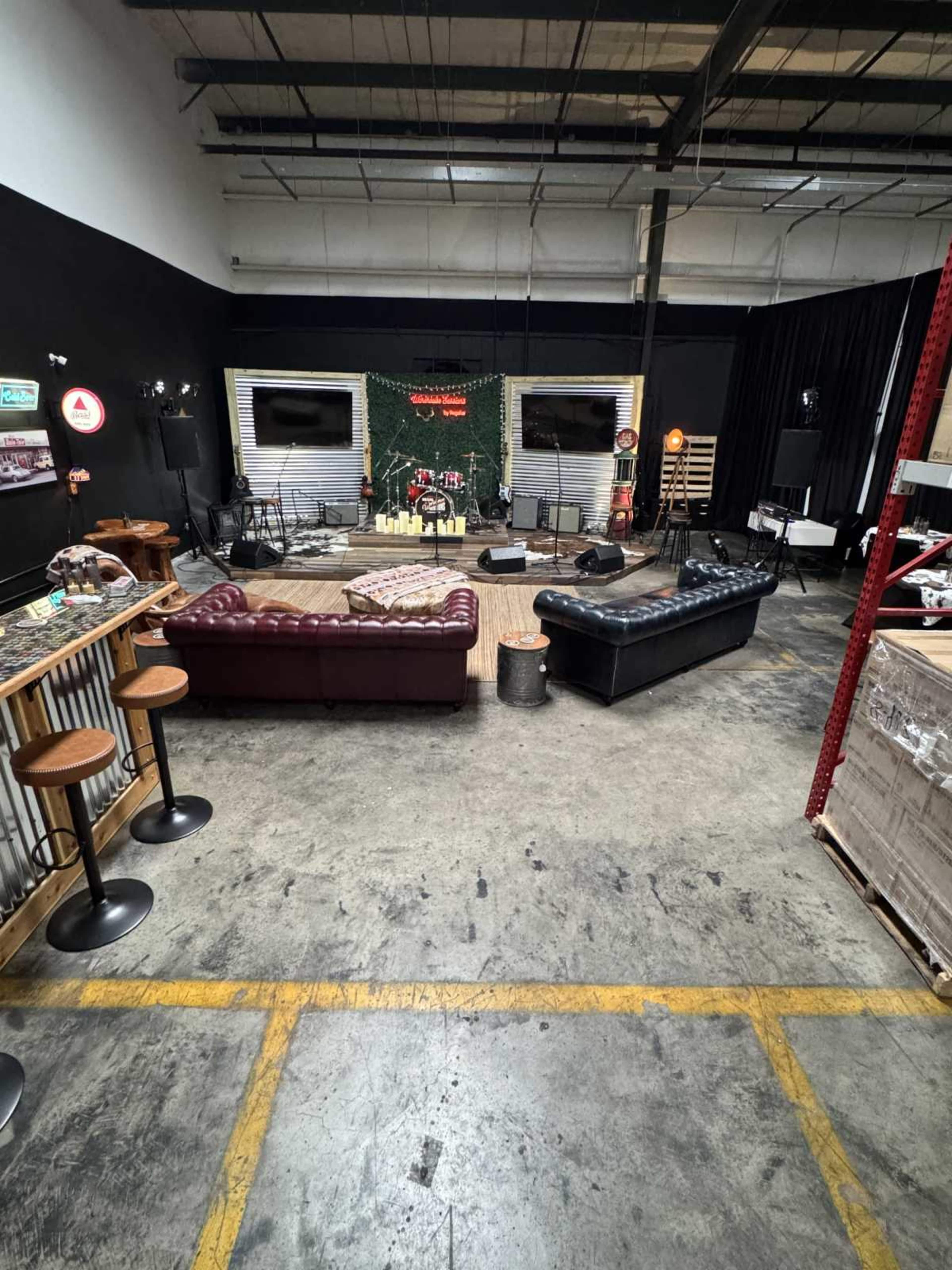 Warehouse Industrial Recording Space Image in Goodlettsville, Goodlettesville, TN