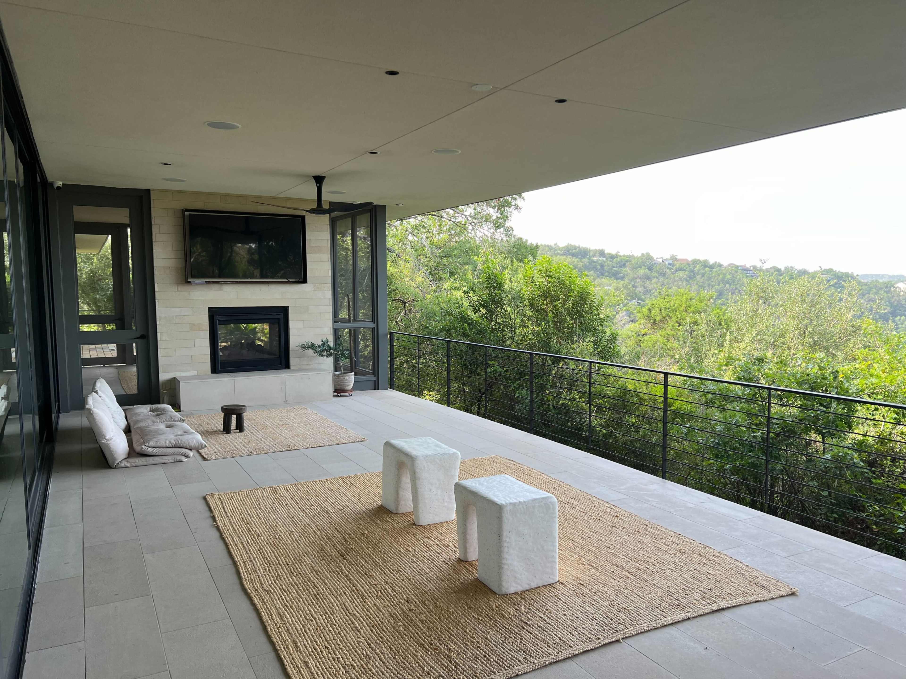 Scenic Property for Outdoor Photoshoots Image in Lost Creek, Austin, TX