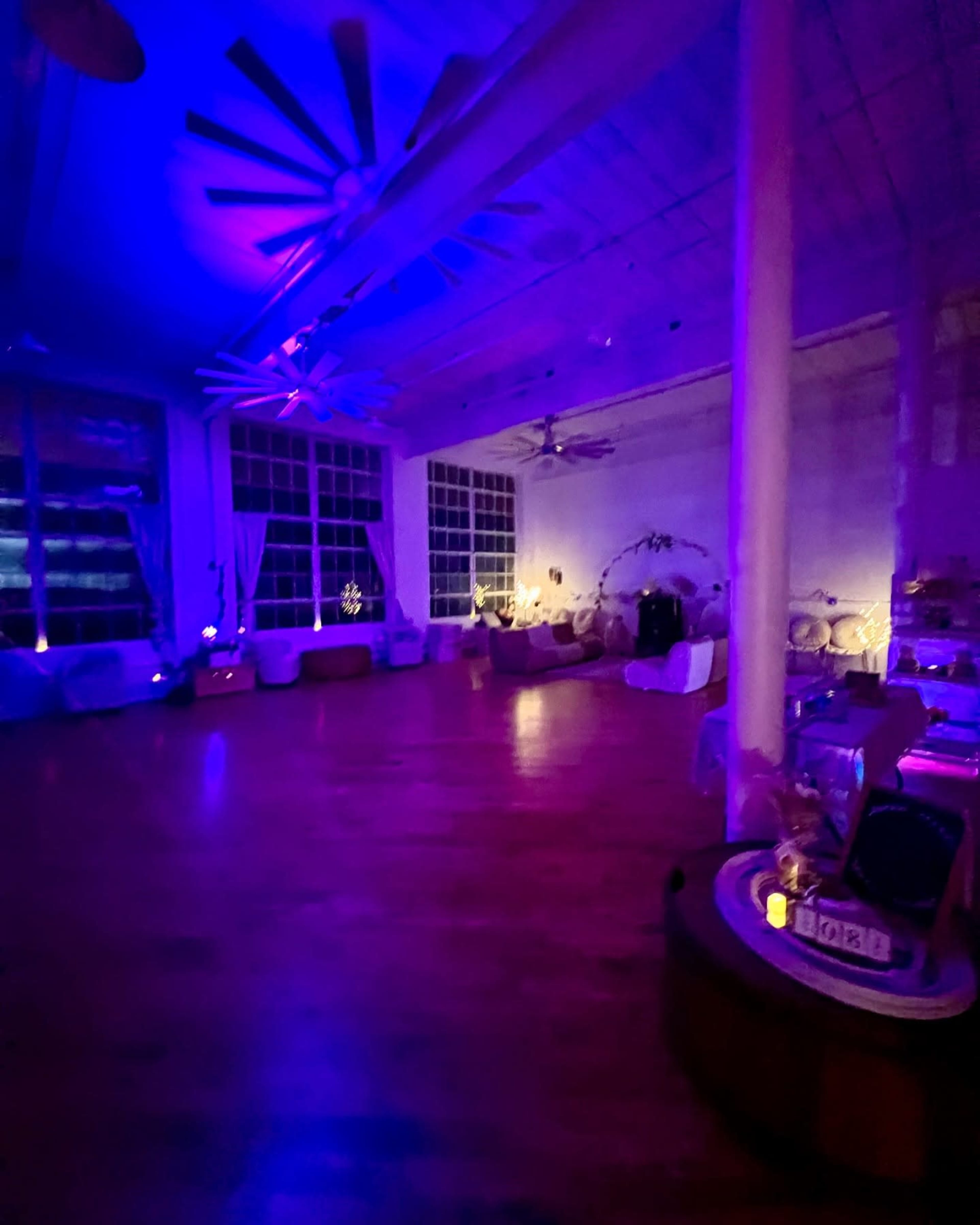 Stunning, Sunny & Spacious Open Studio in Historic Mill Image in Manchester, Manchester, CT
