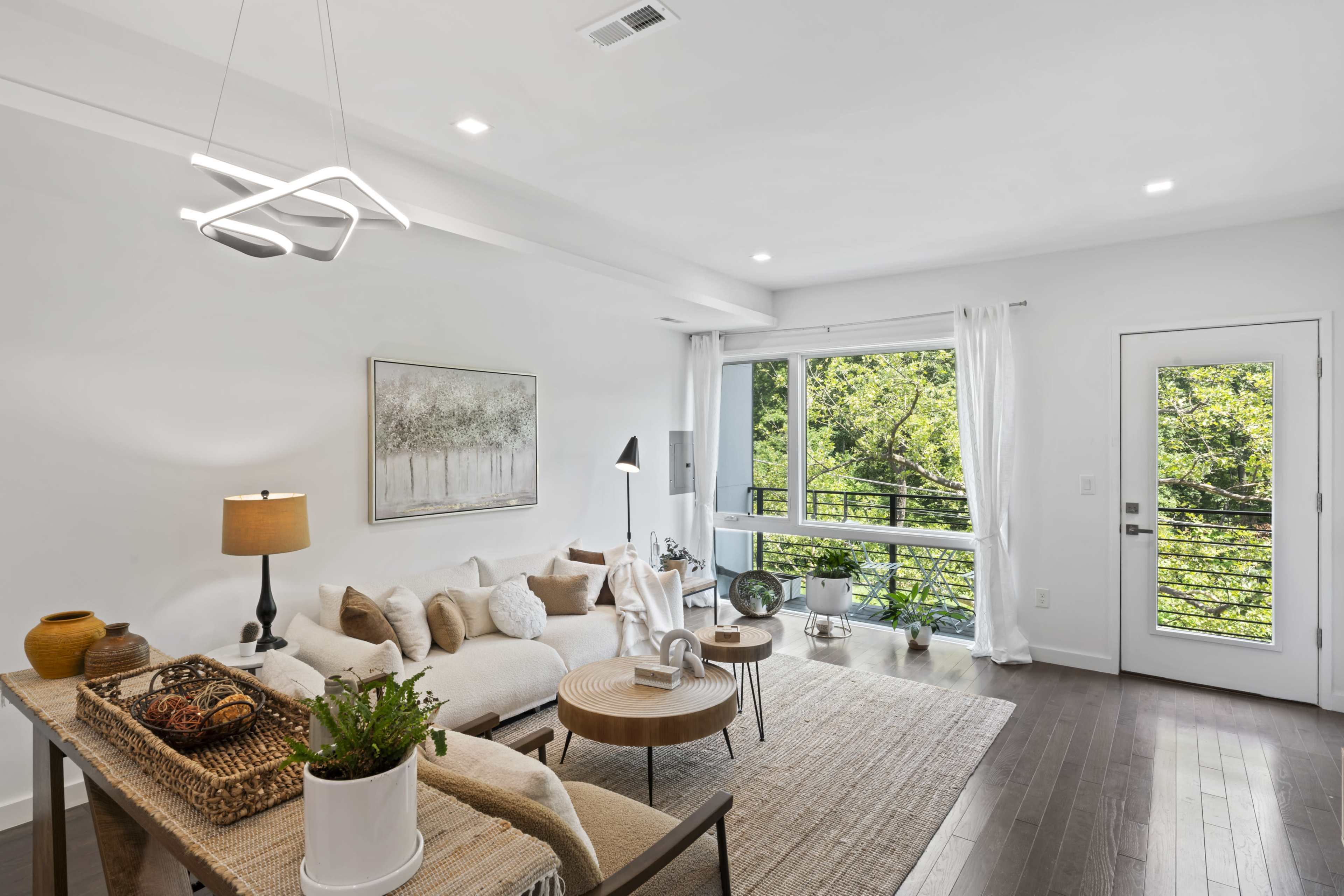 Fully furnished 3-bedroom apartment ideal for filming. Features stylish modern decor, natural light, spacious living areas, and a functional kitchen. Versatile layout perfect for a variety of scenes. Ready for cast and crew use. Image in Northeast Washington, Washington, DC