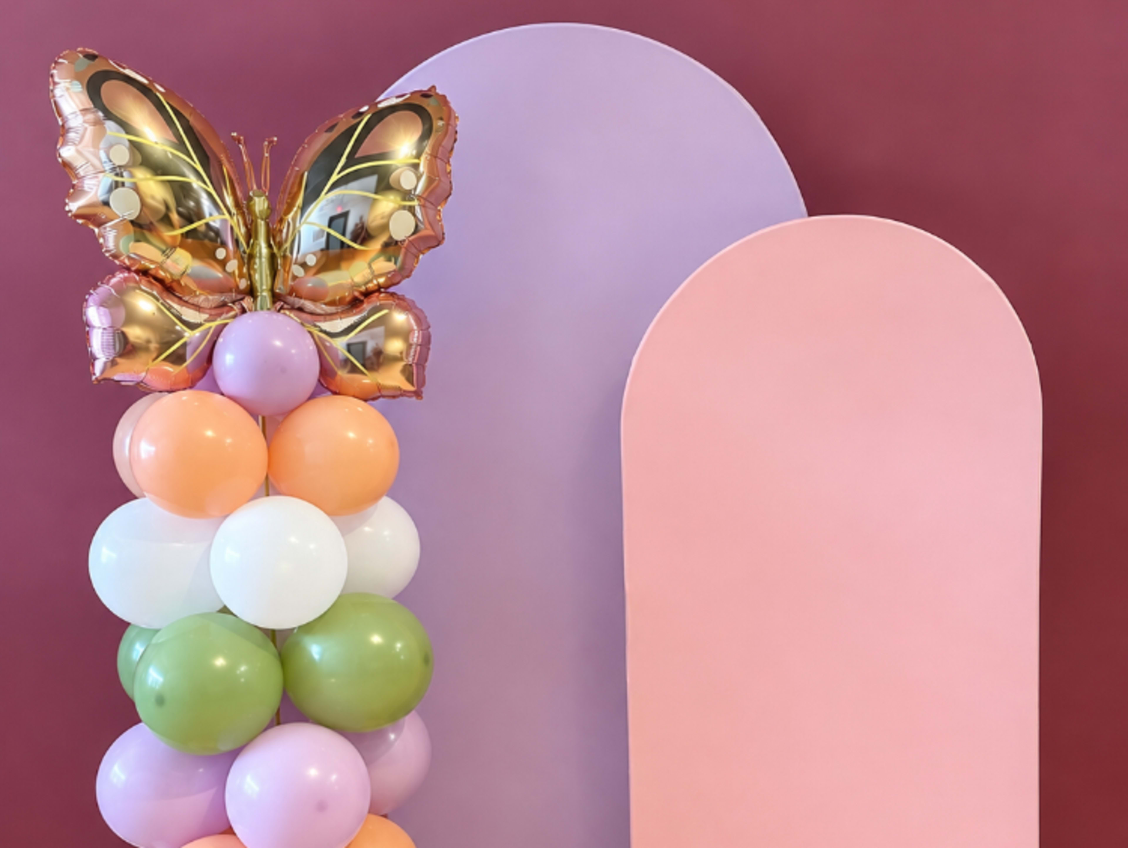 Chiara Arches & Balloon Column