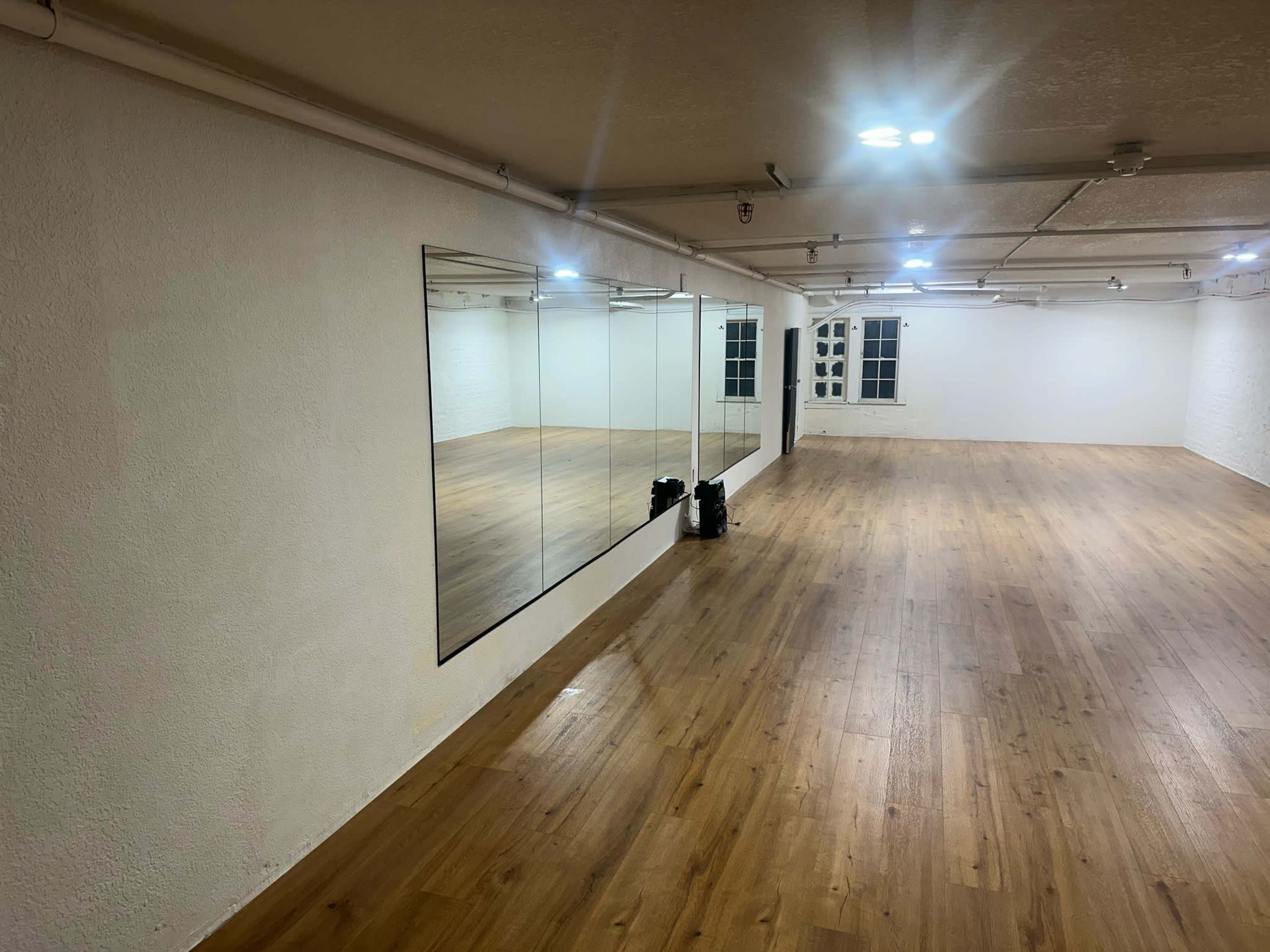 Big Rehersal Space Down Town San Francisco Image in Chinatown, San Francisco, CA