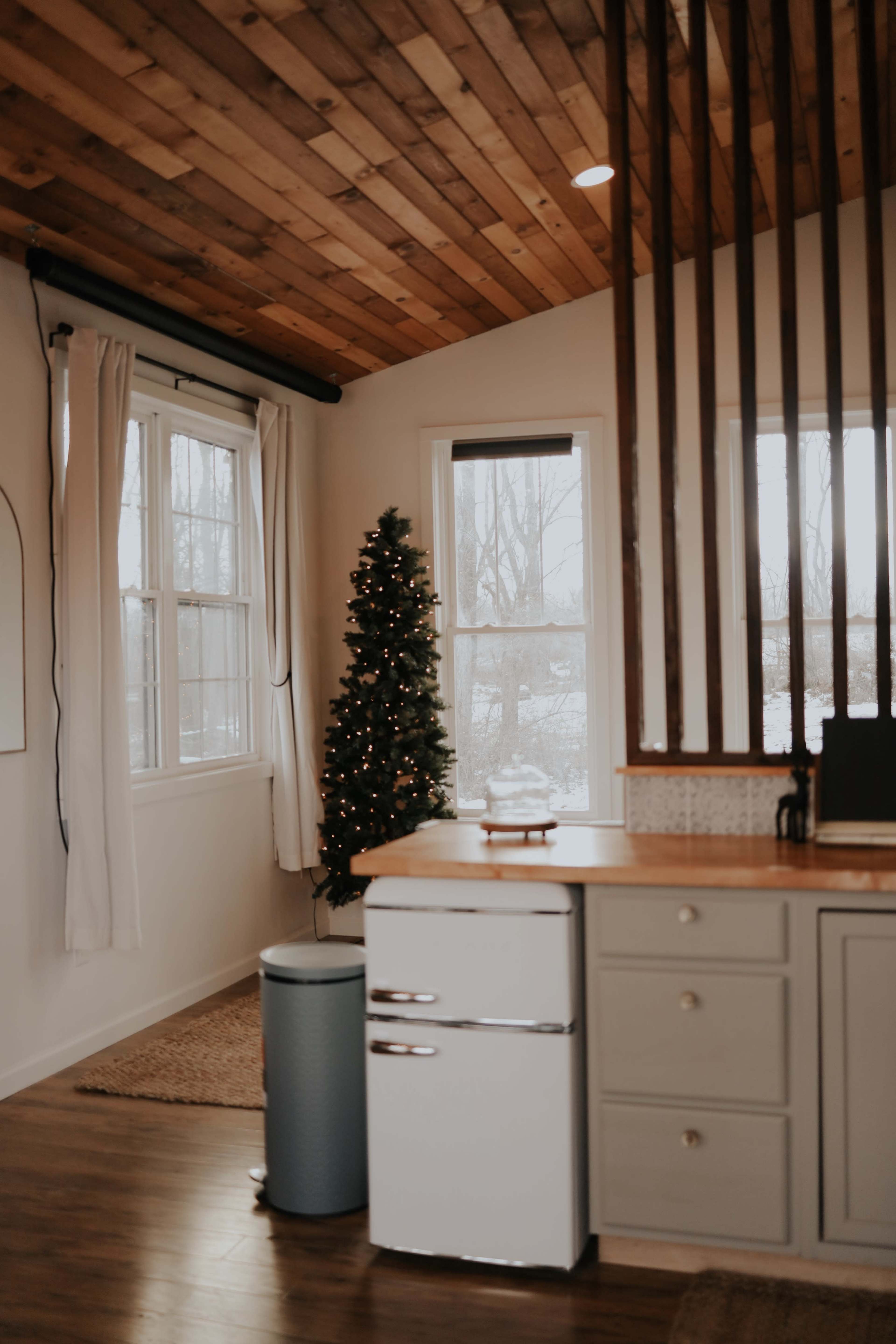 Beautiful Custom Cabin Image in Montgomery, Montgomery, NY