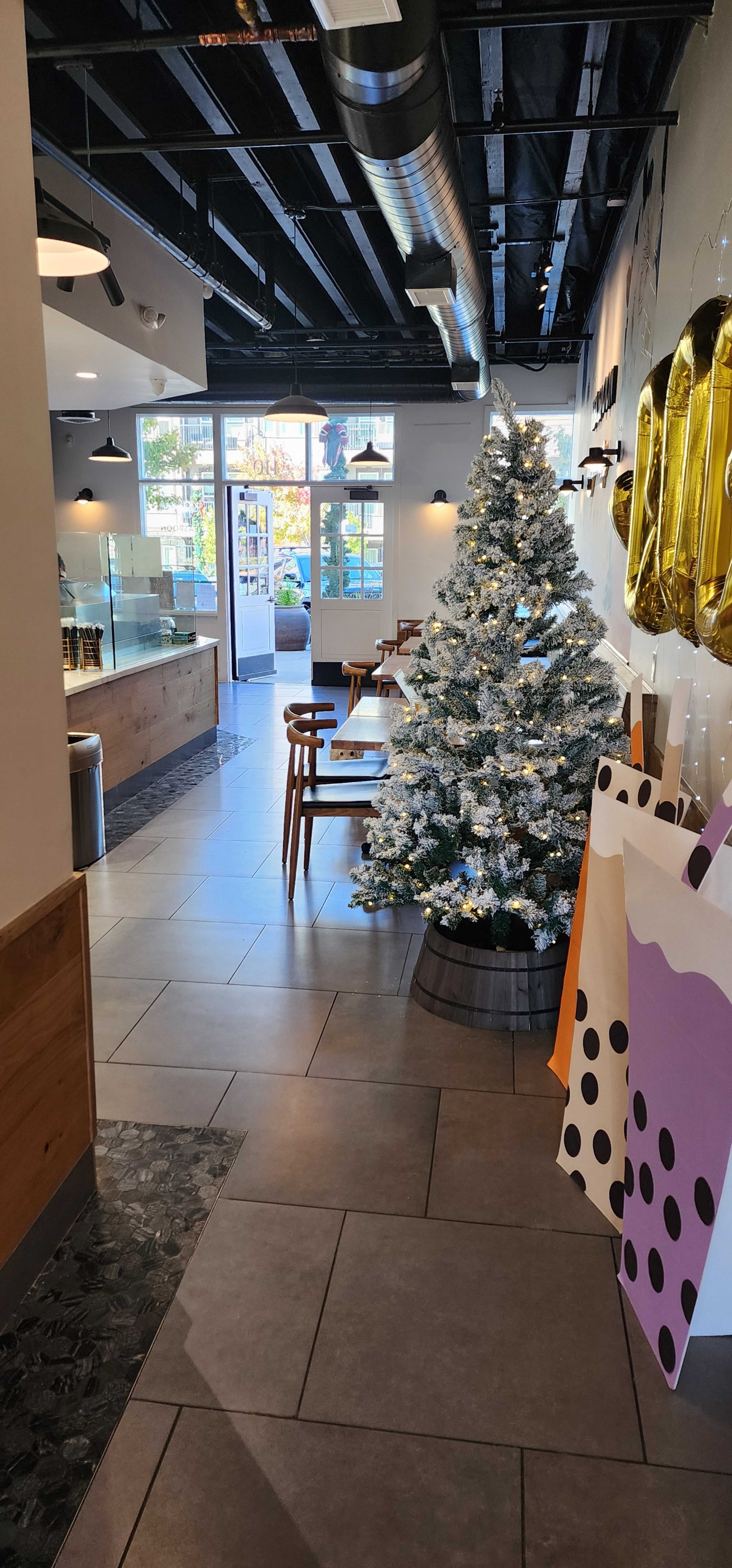 Discover a place of beauty and abundance. Fine to casual dining with peaceful lake views and unique shopping experiences. Image in El Dorado Hills, El Dorado Hills, CA