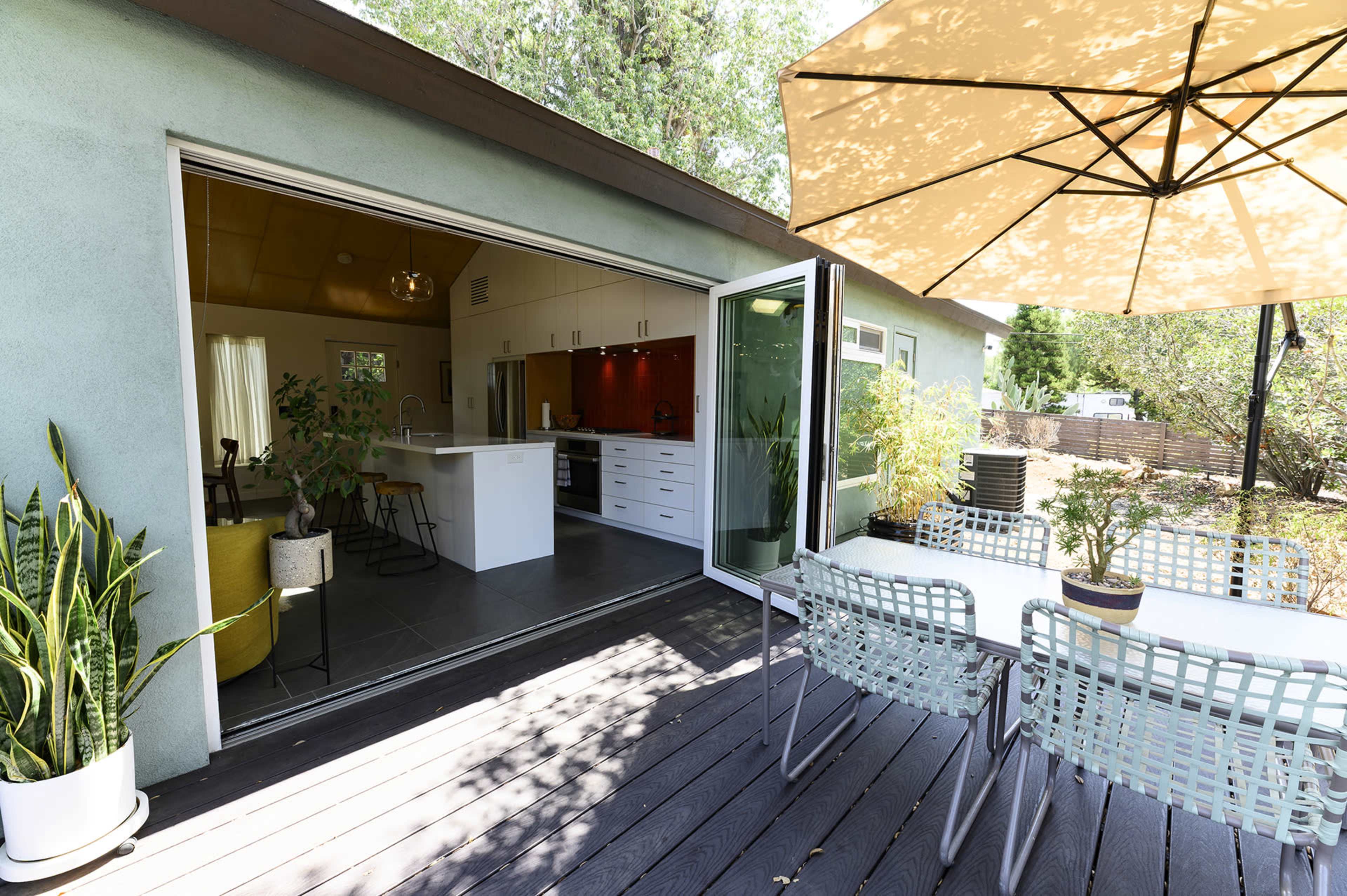 Small Home in the Shade of an Oak Tree Image in Casa de Oro-Mount Helix, LA MESA, CA