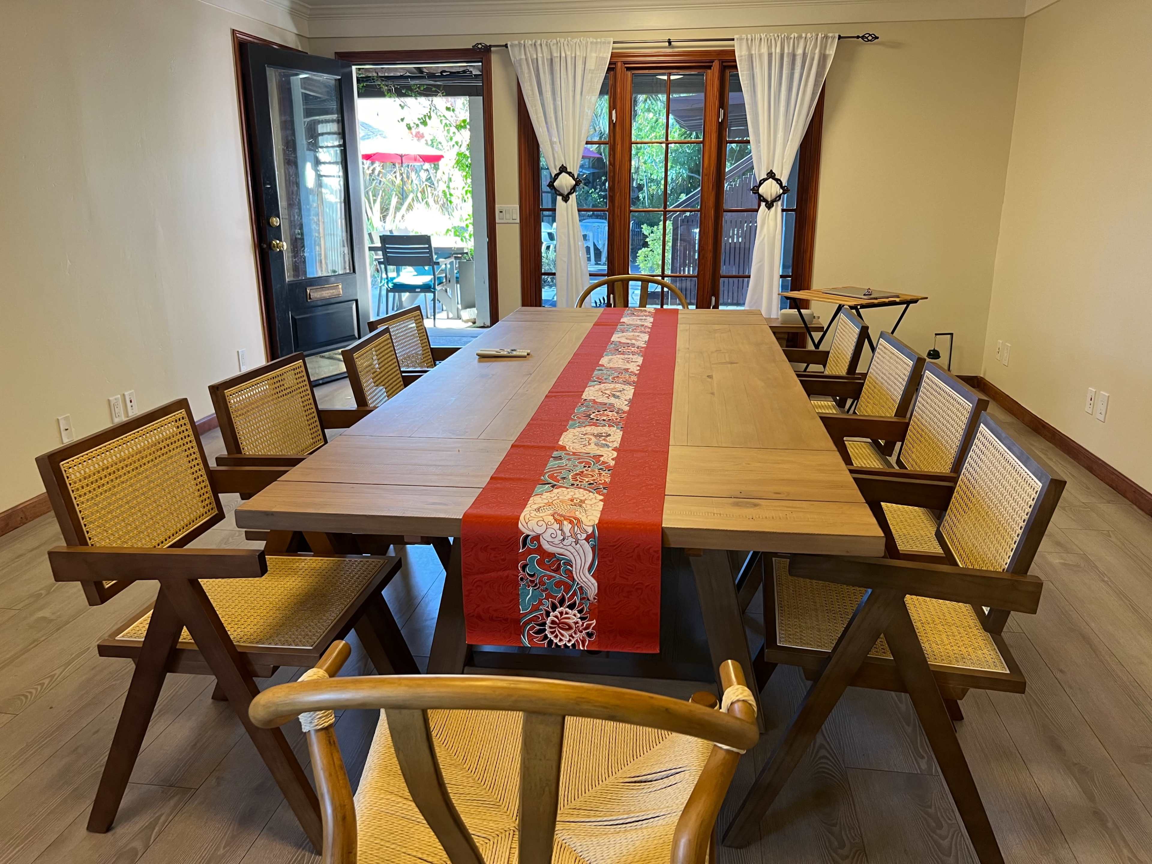 Downtown Meeting Room with Courtyard Image in North Los Altos, Los Altos, CA