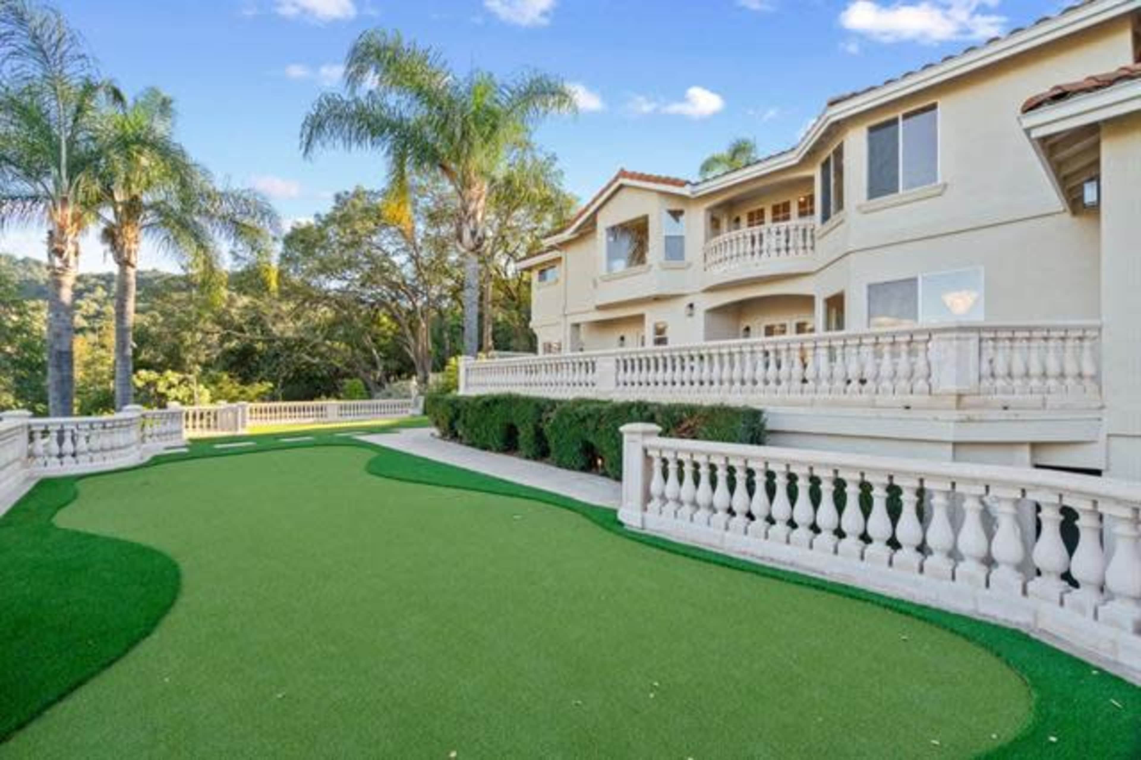 Luxury Hillside Estate retreat - Outdoor oasis with breathtaking views of the rolling hills and city skyline Image in Morgan Hill, Morgan Hill, CA