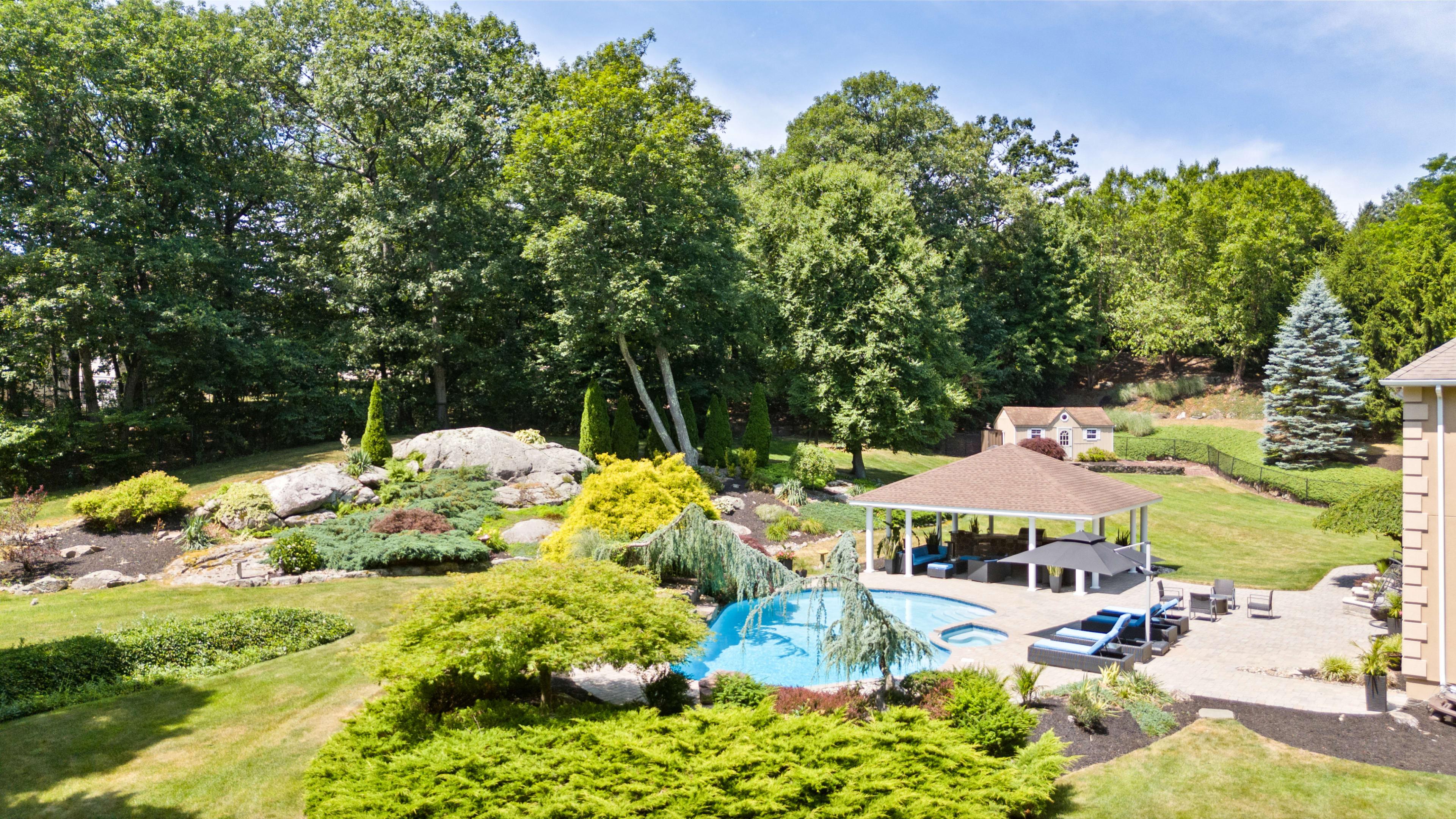 Private Estate with Outdoor Oasis Image in Kinnelon, Kinnelon, NJ