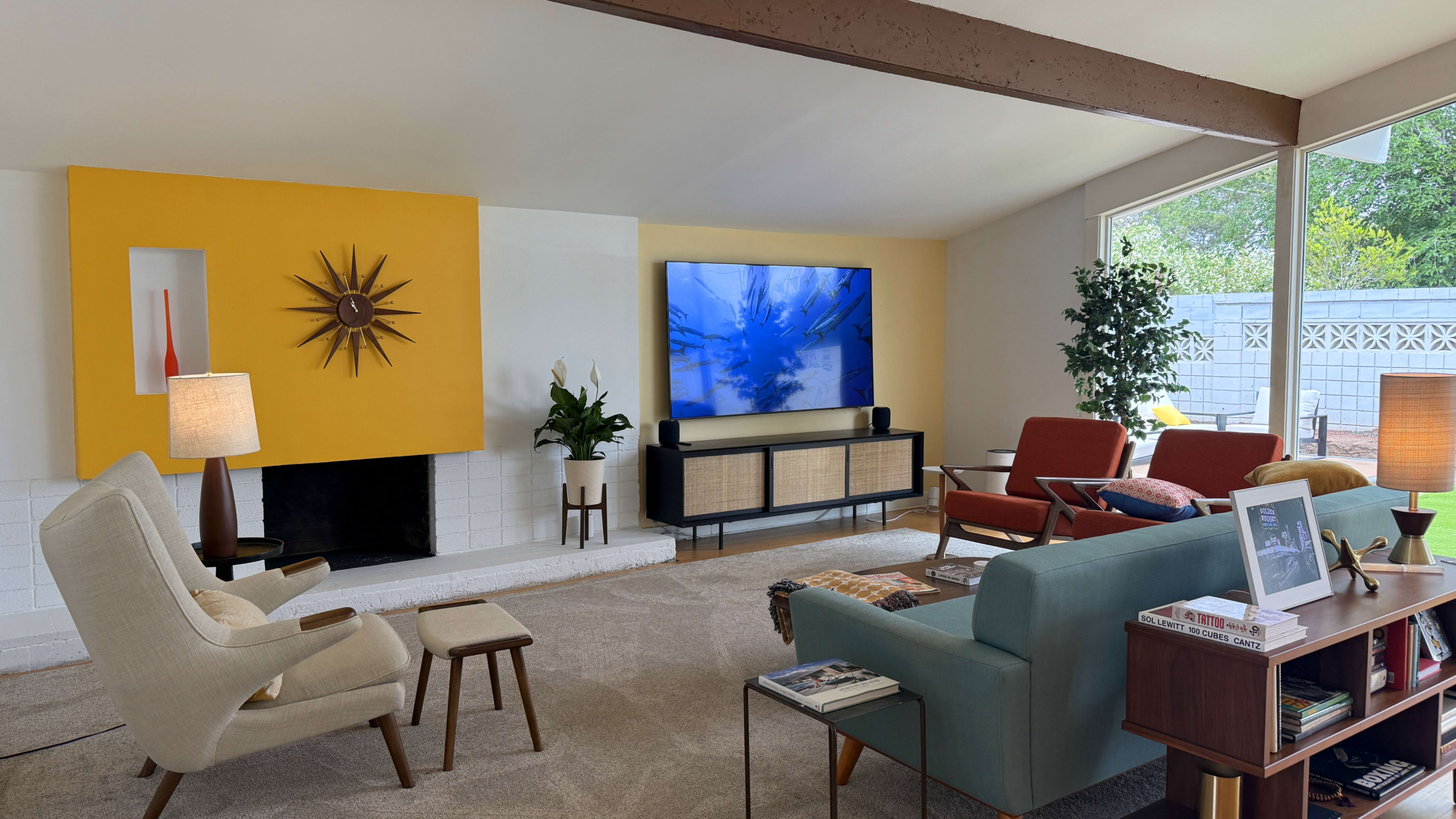 Mid-Century Masterpiece with Wall-to-Wall Windows Image in Paradise, Las Vegas, NV