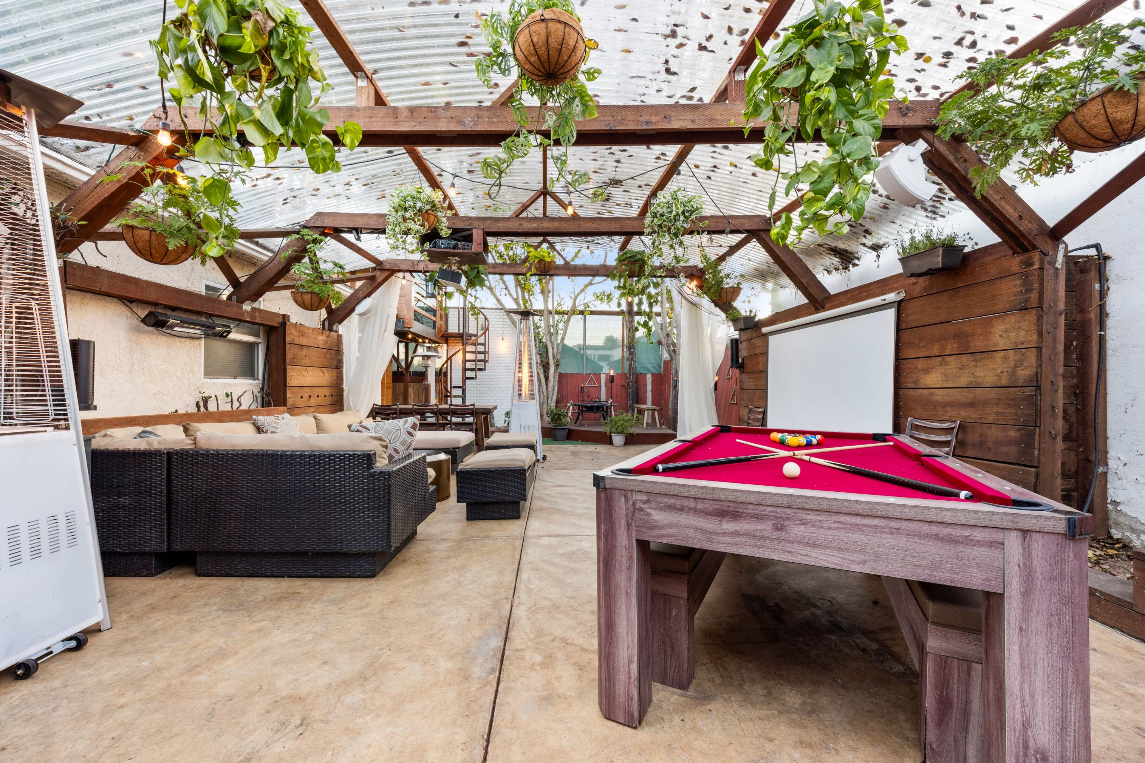 Large Magical Outdoor Space in Inglewood Image in Hyde Park, Los Angeles, CA