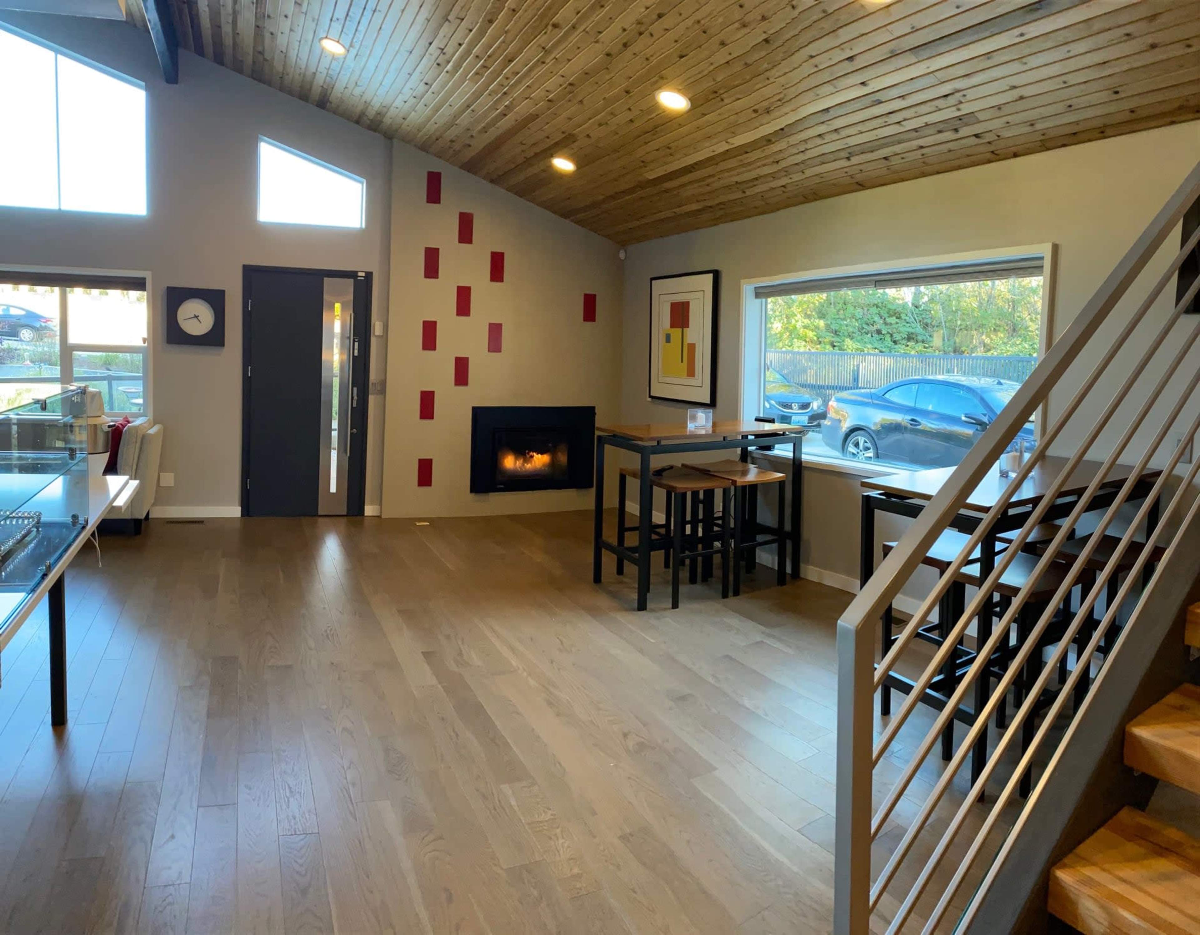 Suburban private building, no other tenants.  Only 7.5 miles from downtown Portland.  close to I5 and HWY 217 Image in Metzger, Tigard, OR