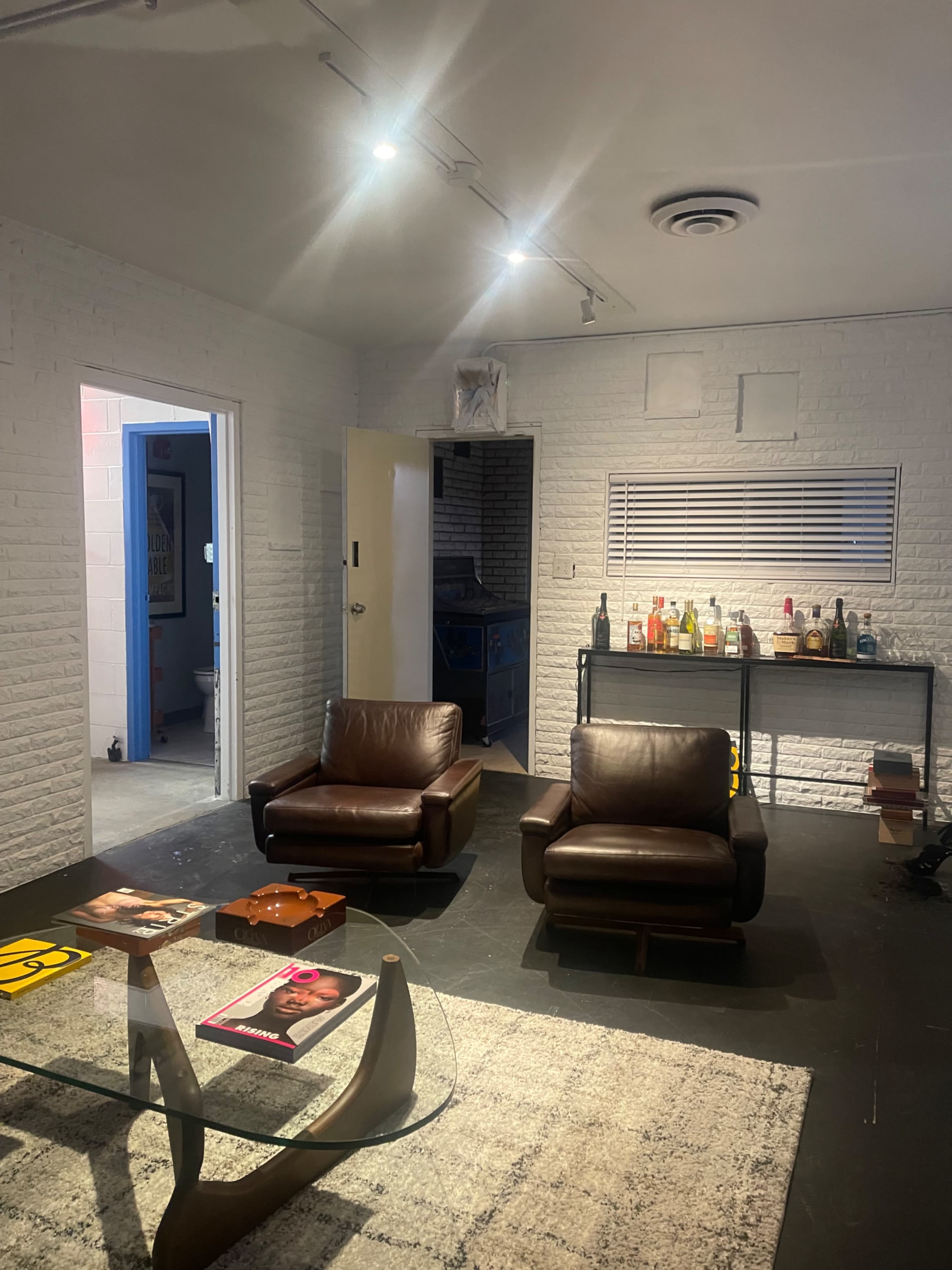 Nostalgic Drive Studio Image in Lyons Township, Lyons, IL