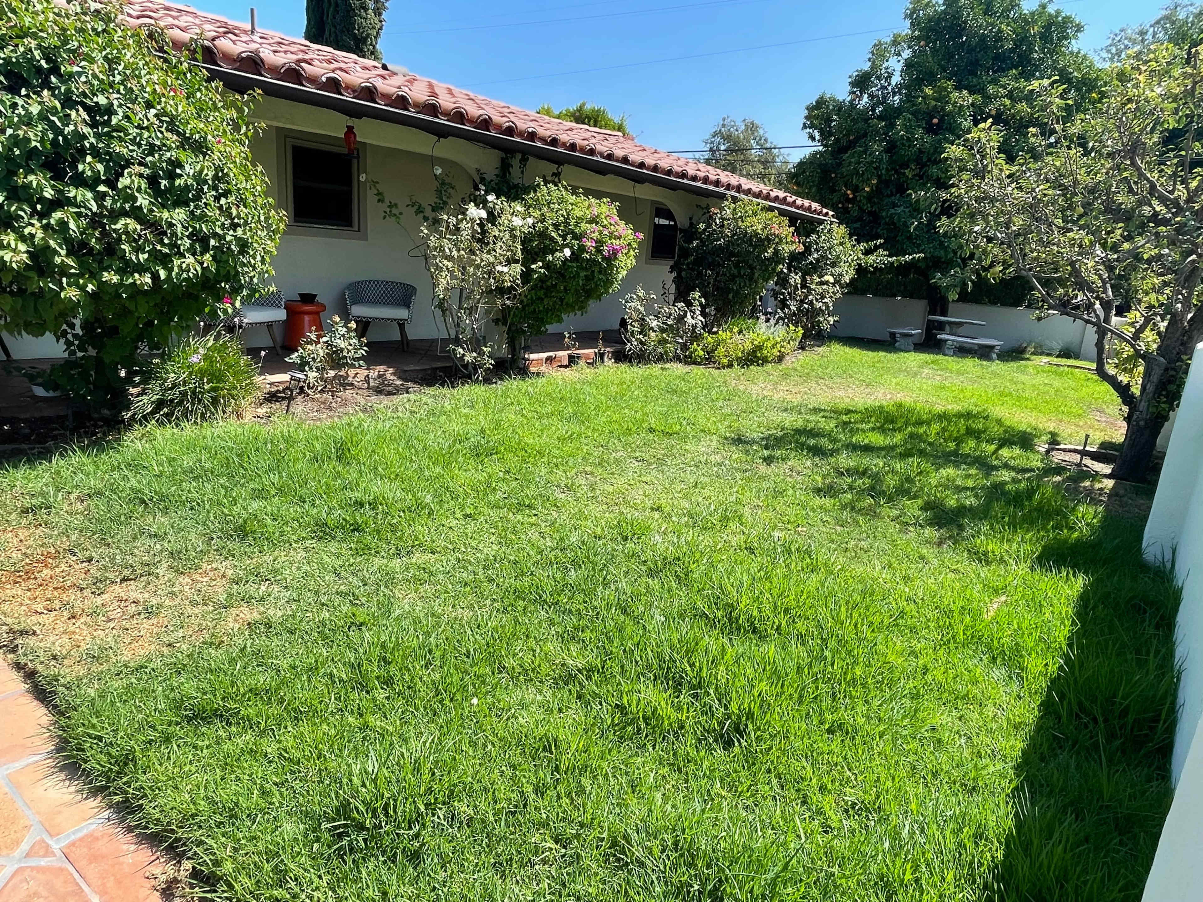 Mediterranean in the Valley with high ceilings Image in Valley Glen, Valley Glen, CA