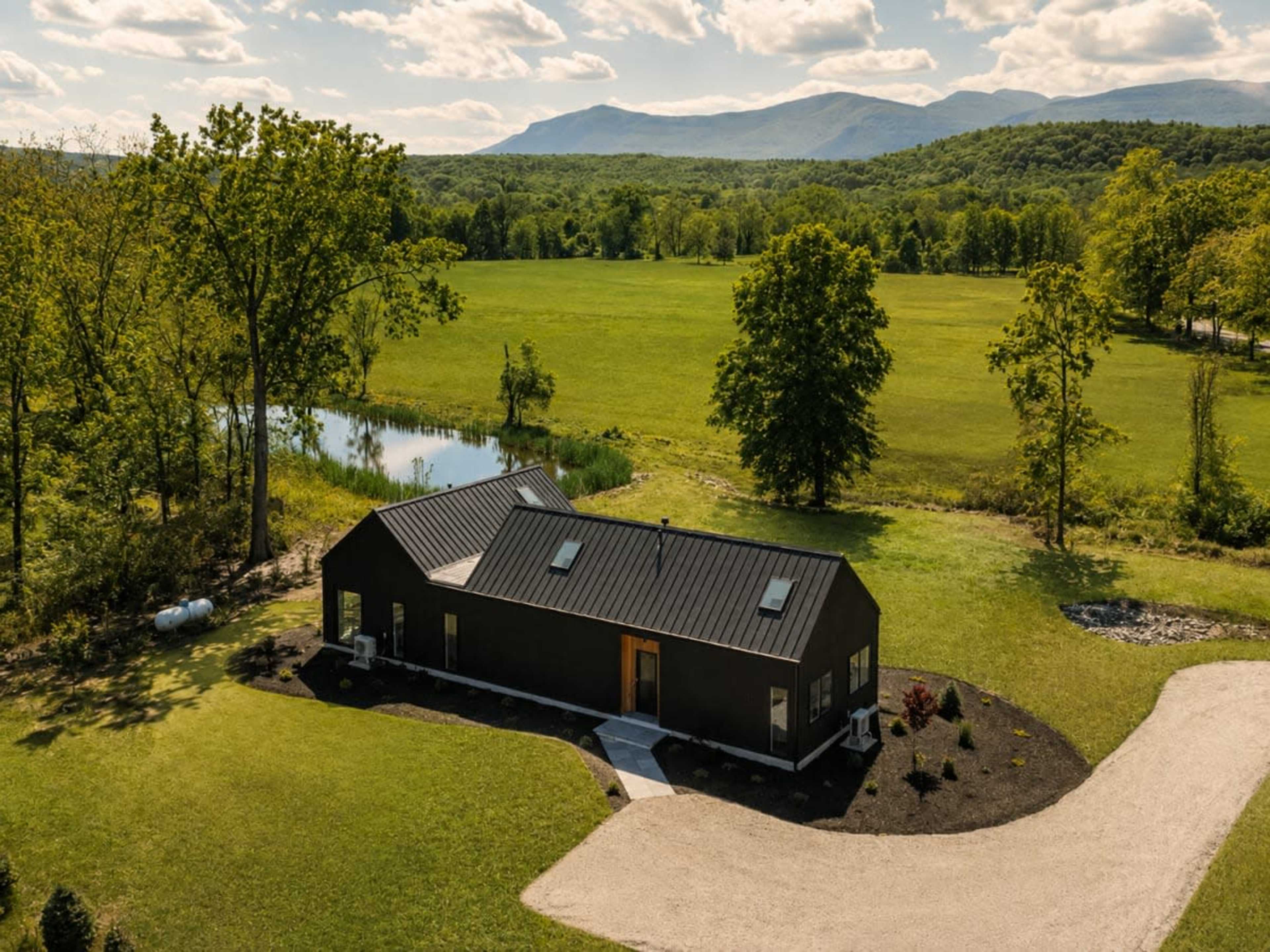 Large Design-Led Catskills Home with Mountain Views & Natural Light Image in Saugerties, Saugerties, NY