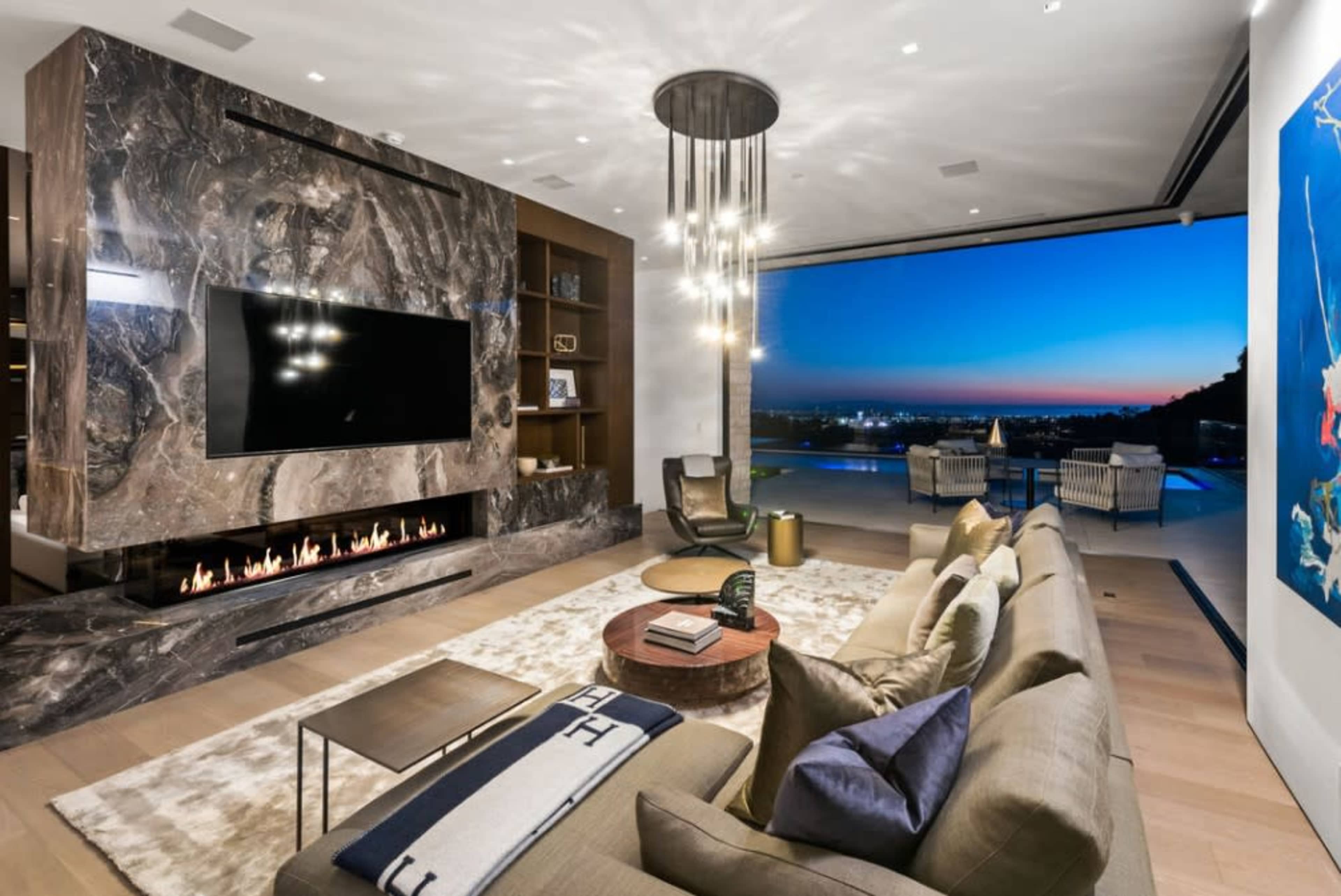 MONOCHROME MASTERPIECE WITH OCEAN HORIZON Image in Bel Air, Los Angeles, CA