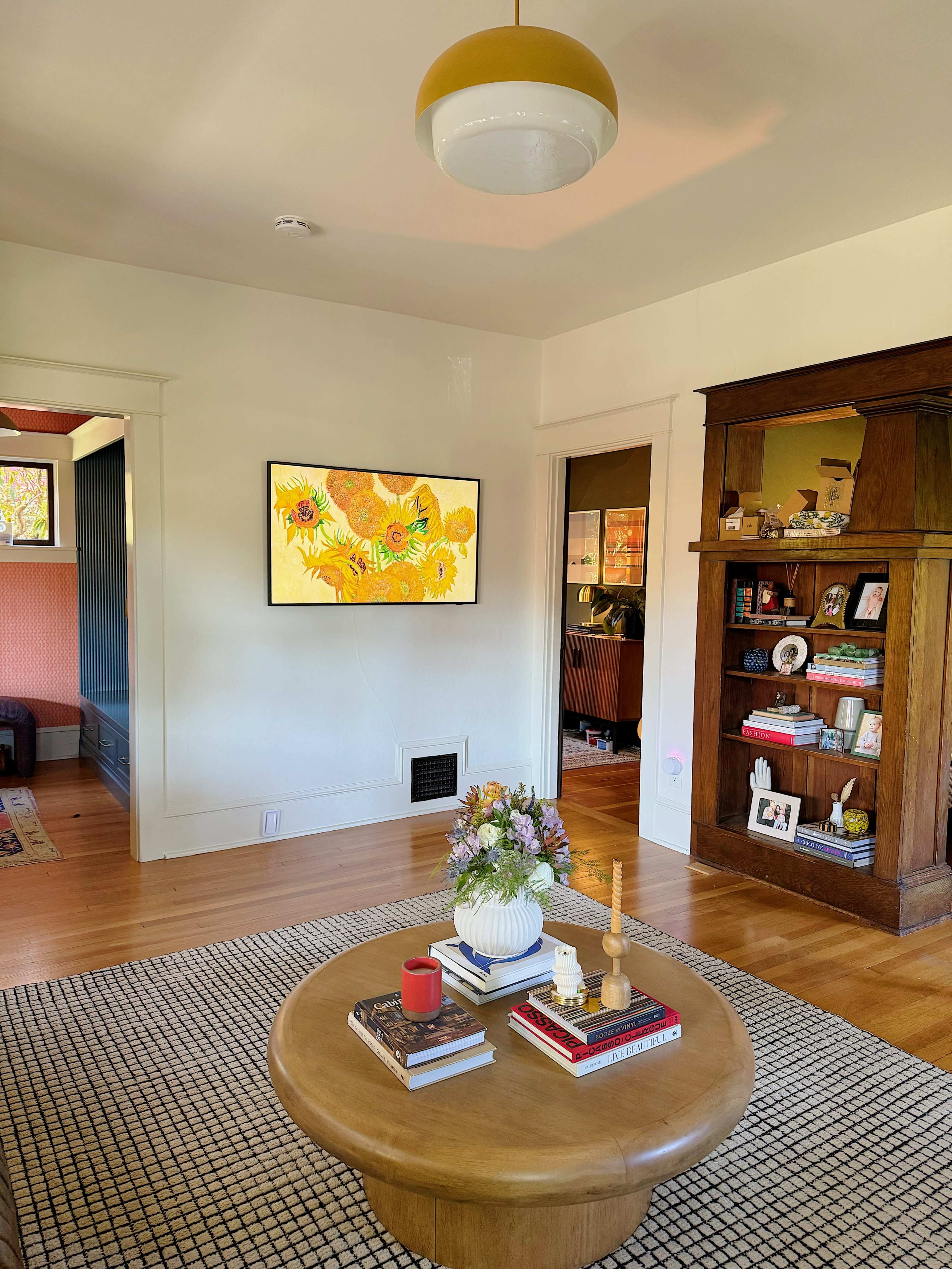 Charming Light-Filled Craftsman House with Versatile Spaces Image in Southeast Portland, Portland, OR