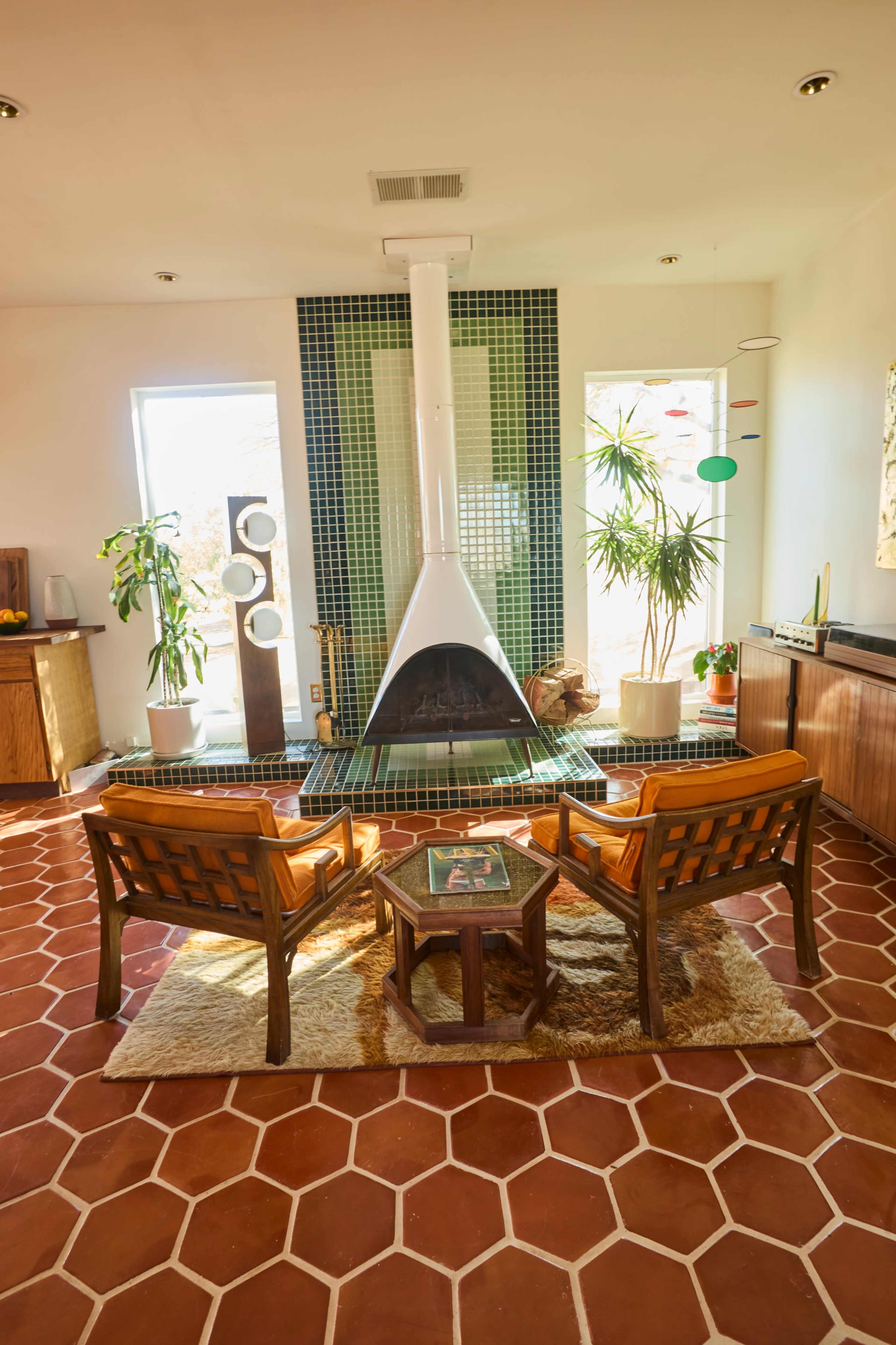 Ghost Horse Ranch Mid Century Modern Home Image in , Yucca Valley, CA