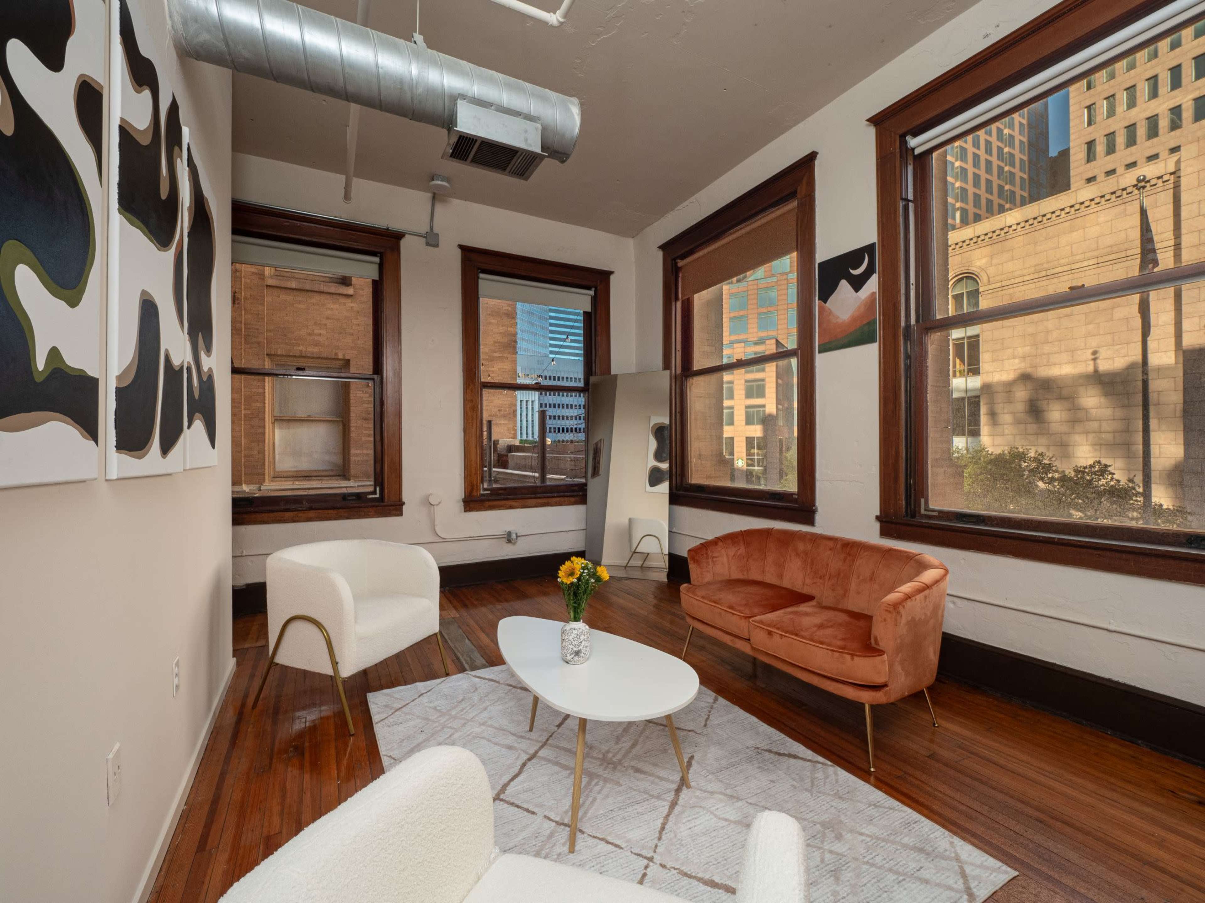 Downtown Loft with lots of Creative Space ! Private Balcony ! Image in Dallas Downtown Historic District, Dallas, TX