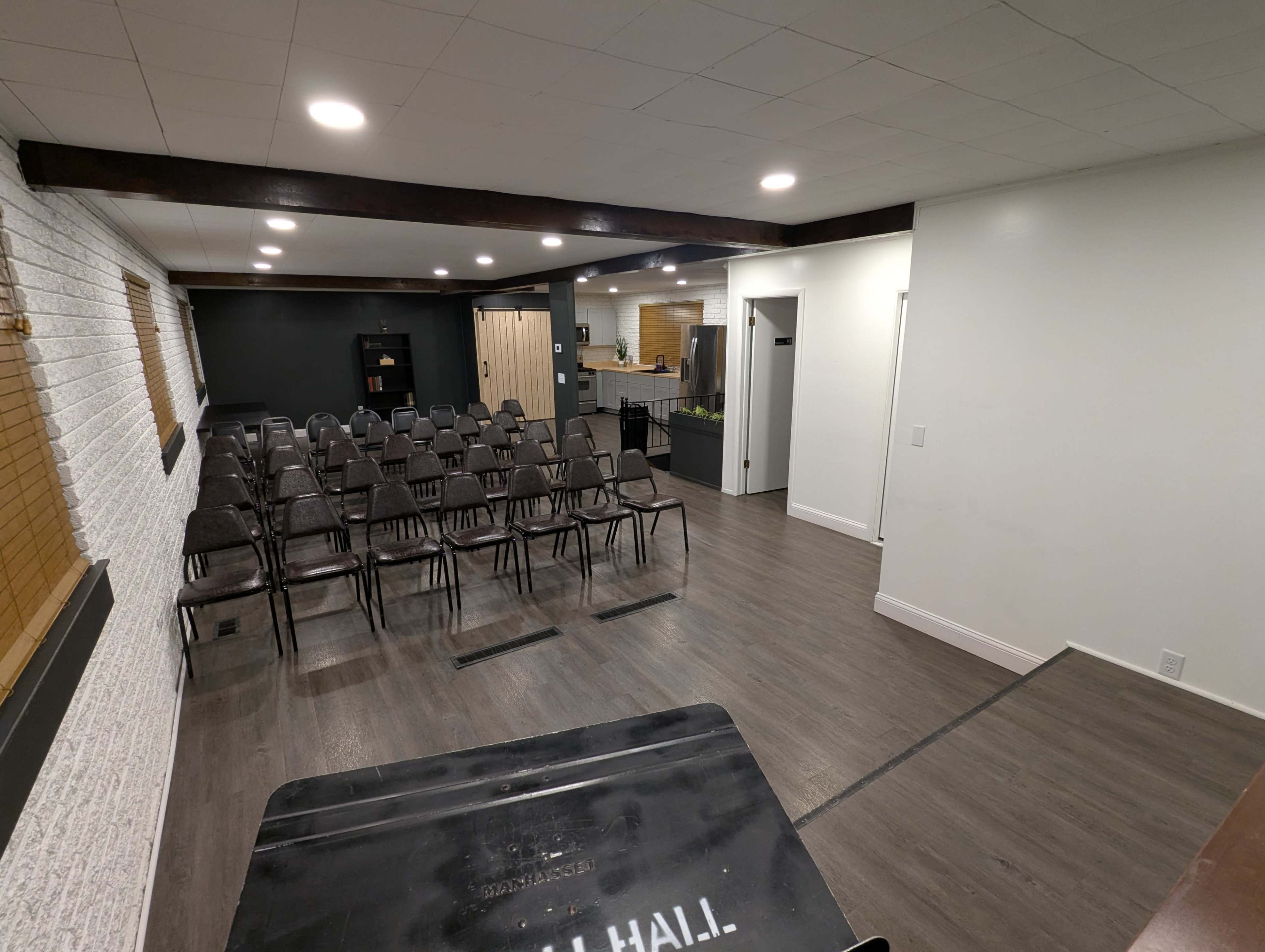 Clean, Flexible Meeting Space Near the Lodge Freeway Image in Chalfonte, Detroit, MI