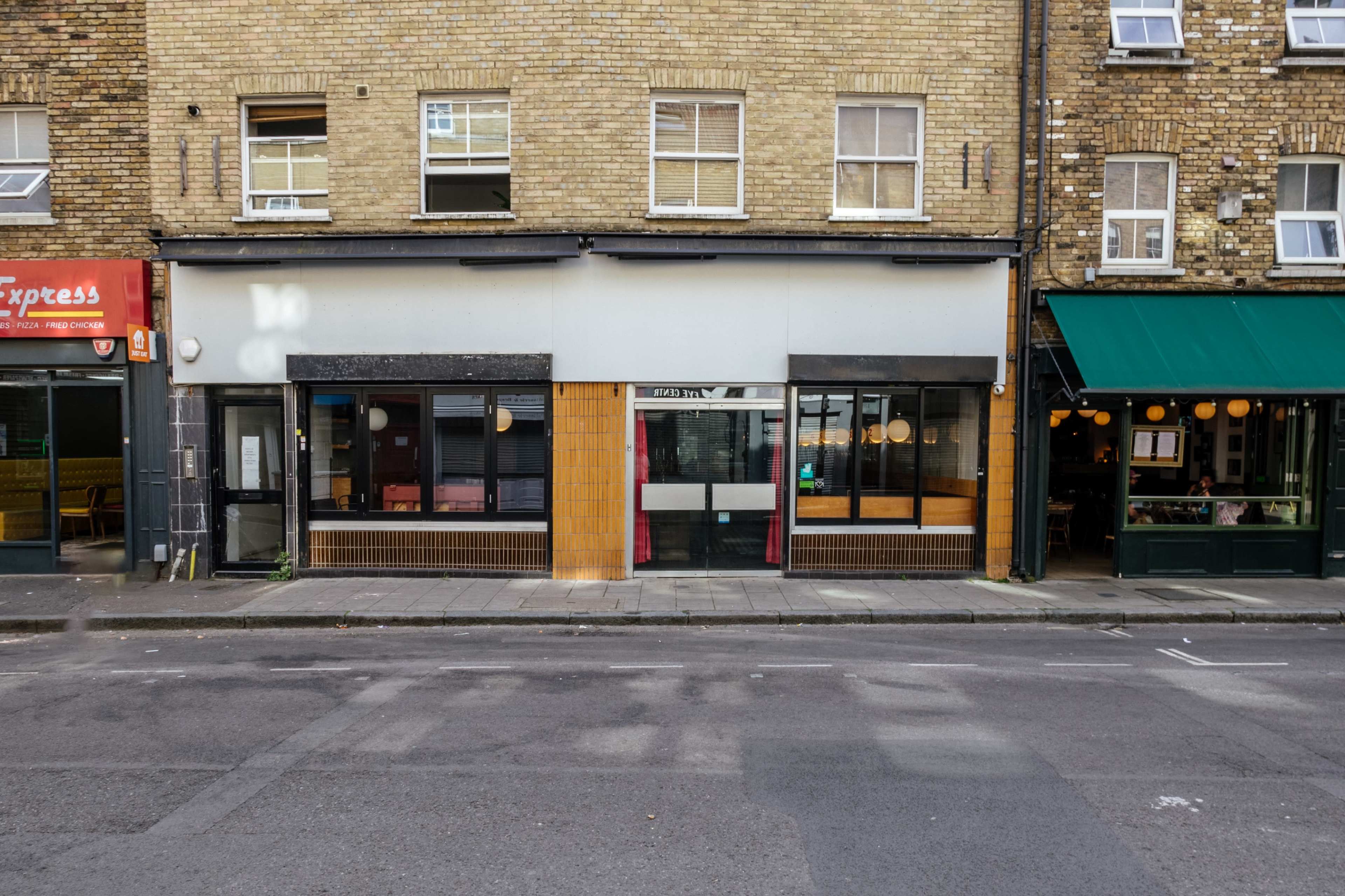 Restaurant & Bar with Kitchen Image in London, London, ENG