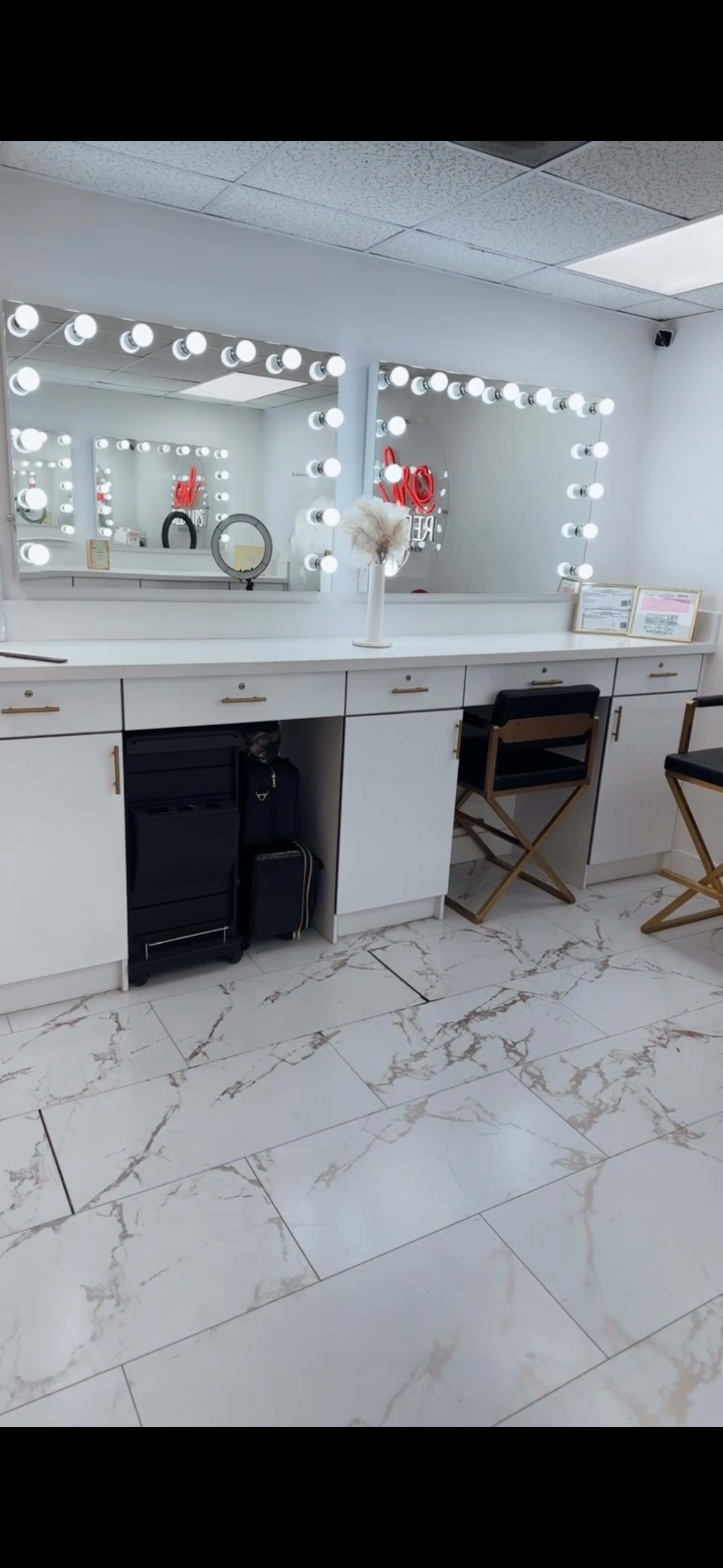 Red Lips Makeup Artistry Studio Image in Hialeah, hialeah, FL