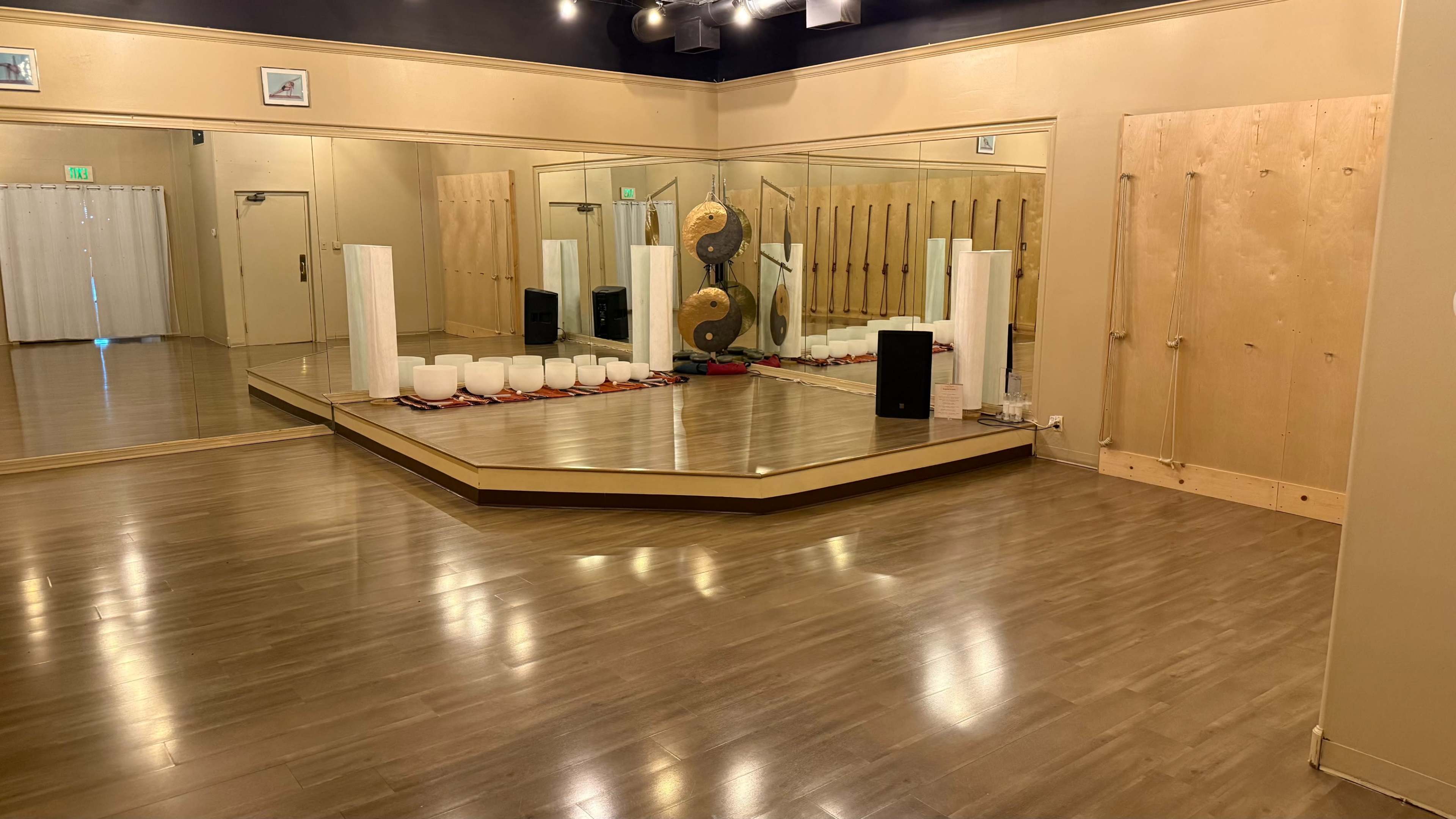 Yoga, Spa & Event Haven in a Peaceful Urban Setting (Moon Room) Image in Washington Park West, Denver, CO