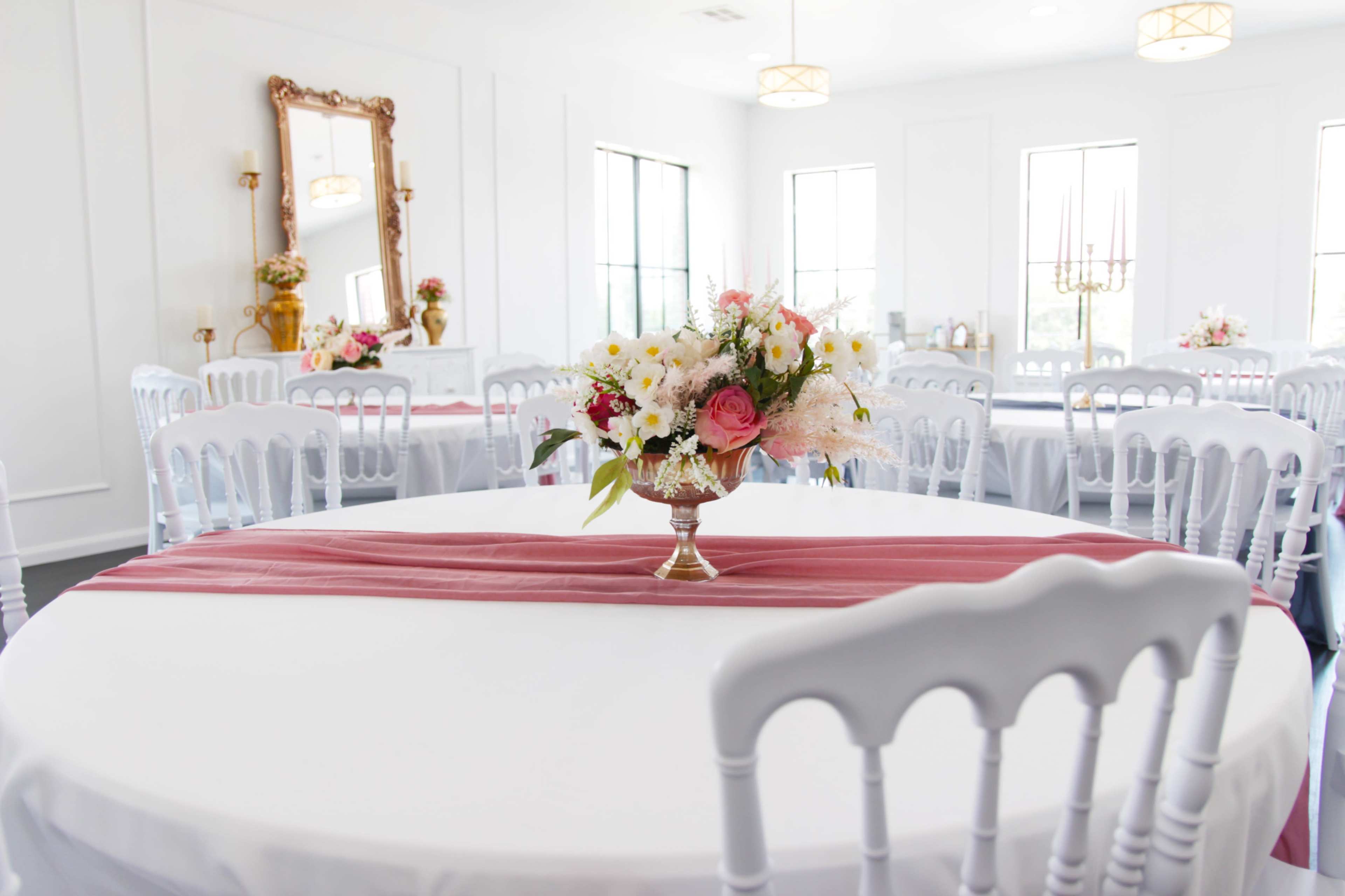 Charming Romantic Loft with Modern Parisian Elegance in OKC Image in Central Oklahoma City, OKC, OK