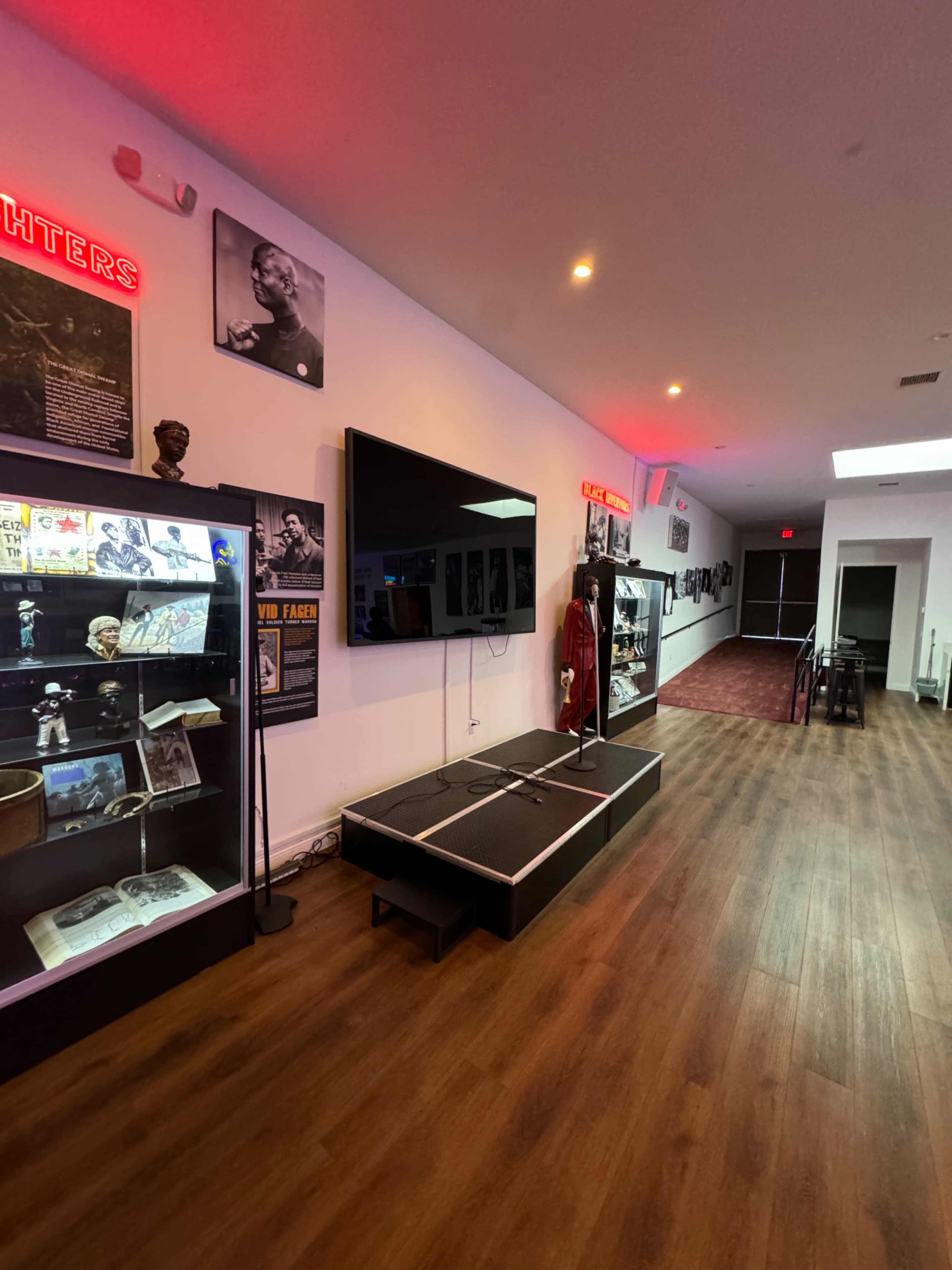 Urban Indoor & Outdoor Event Space Image in Jefferson Park, Los Angeles, CA