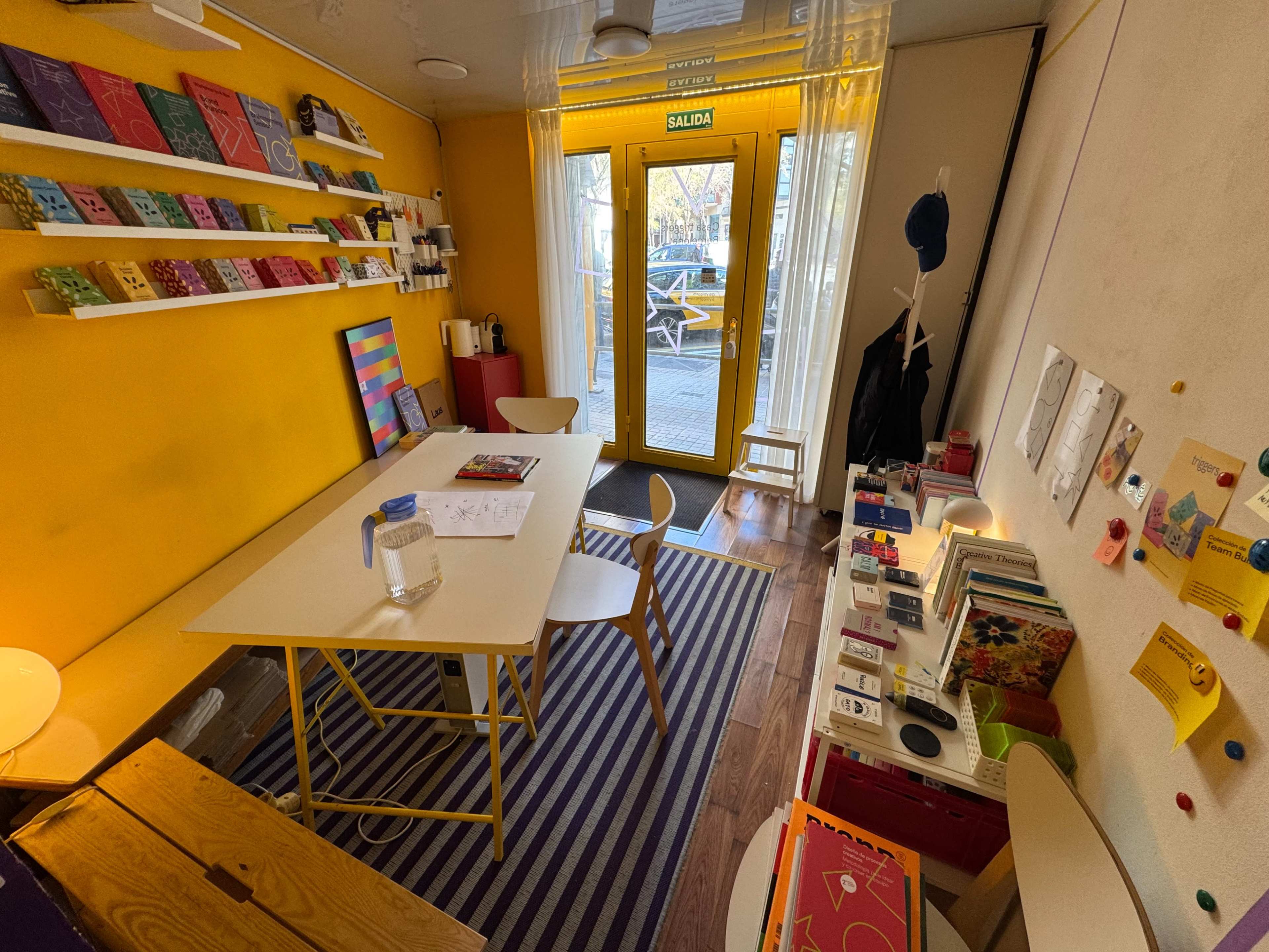 Micro‑hub boutique para talleres de equipo en Sagrada Familia Image in La Nova Esquerra de l'Eixample, Barcelona, B