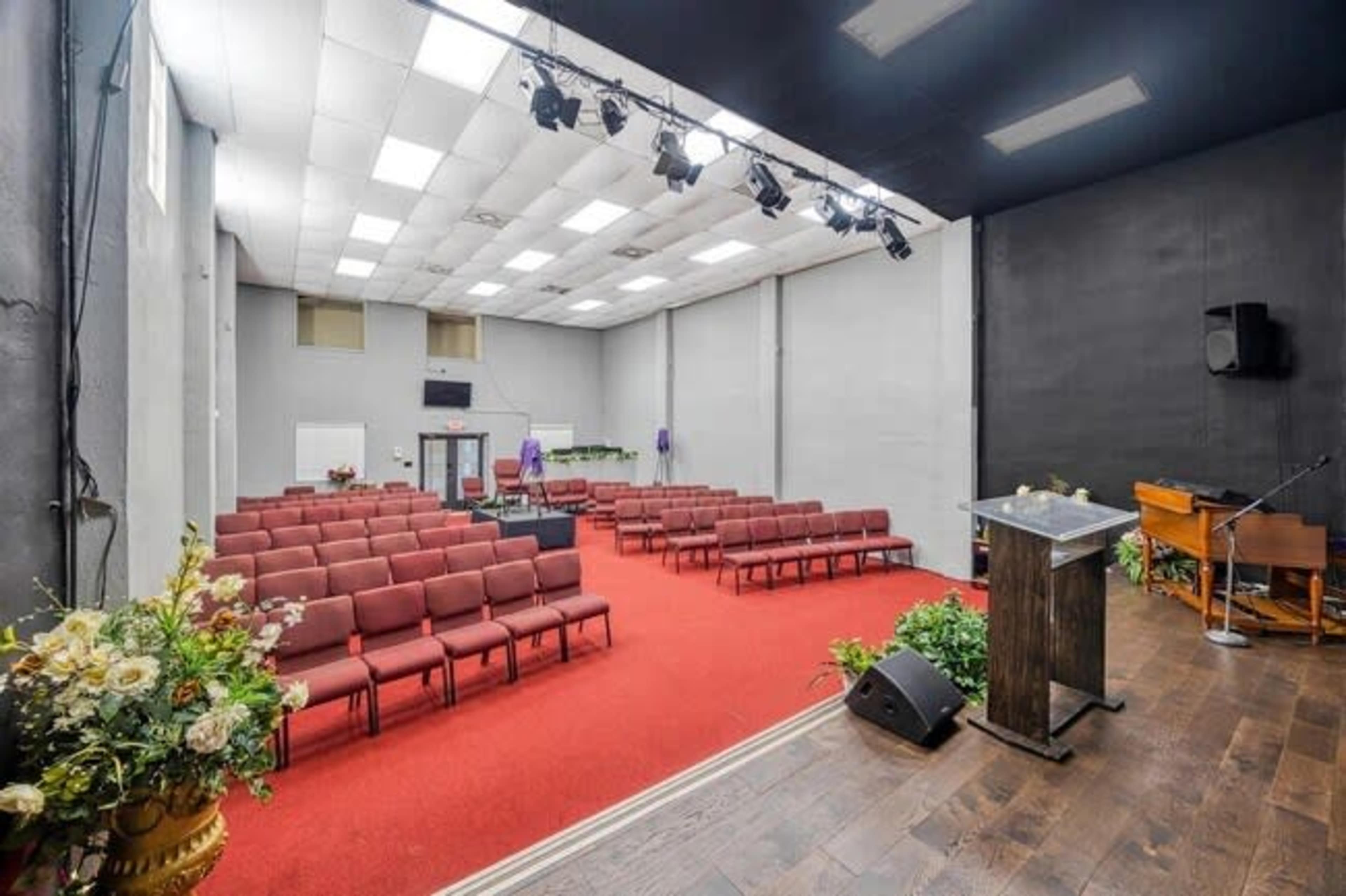 Church Perfect for Events, Weddings and Conferences Image in University, Lutz, FL