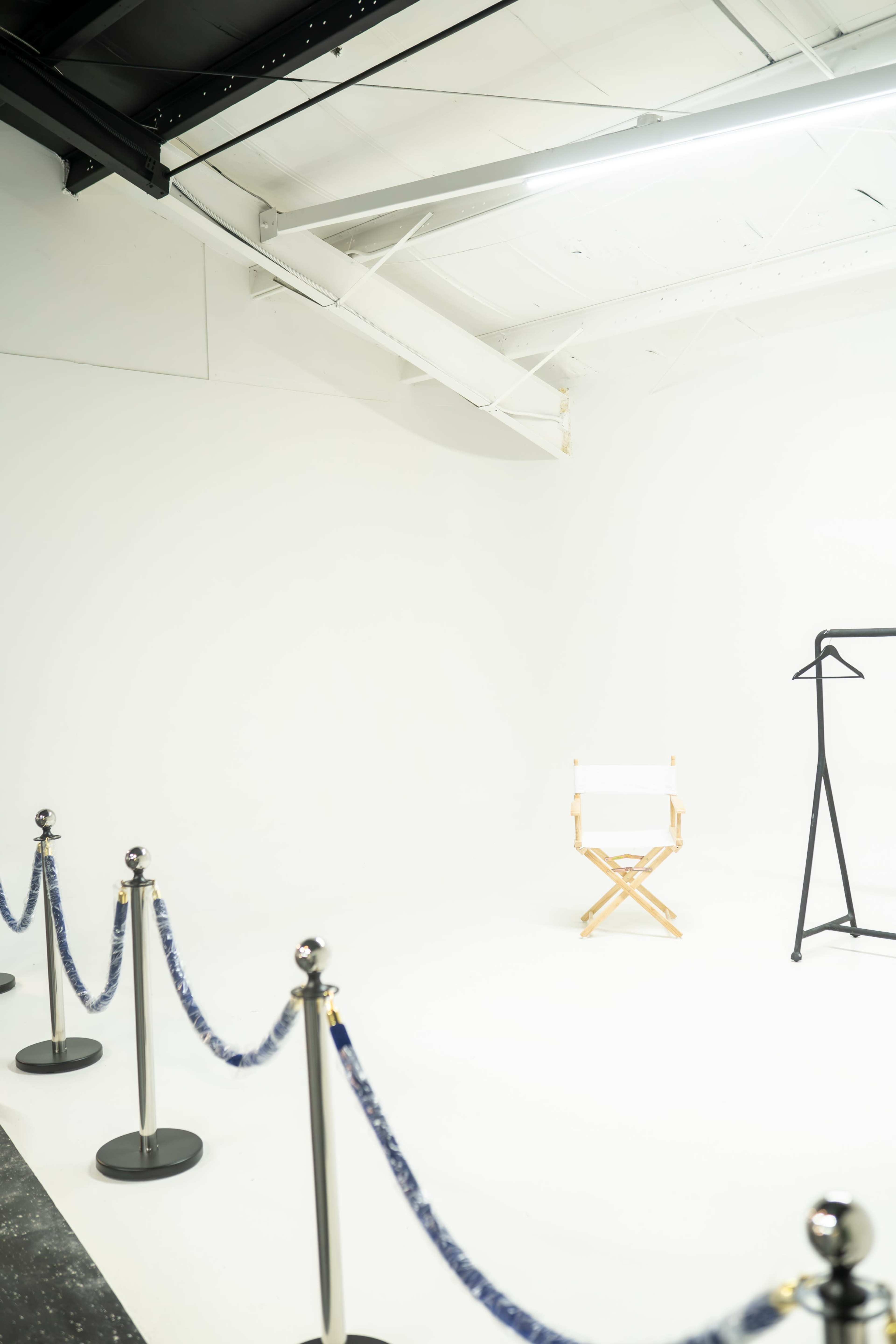 Multi-Set Photo/Video Production Warehouse- Arlington, Tx Image in East Arlington, Arlington, TX