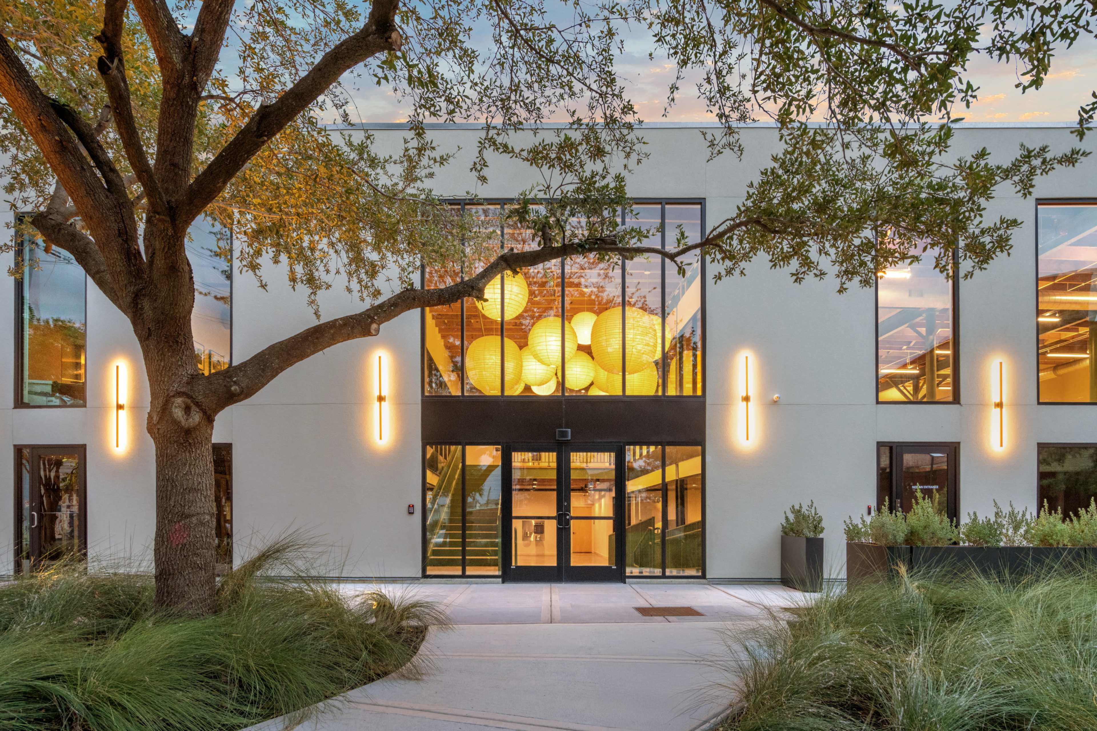 Beautiful, Modern Conference Room - Located in East Downtown Image in Downtown Houston, Houston, TX
