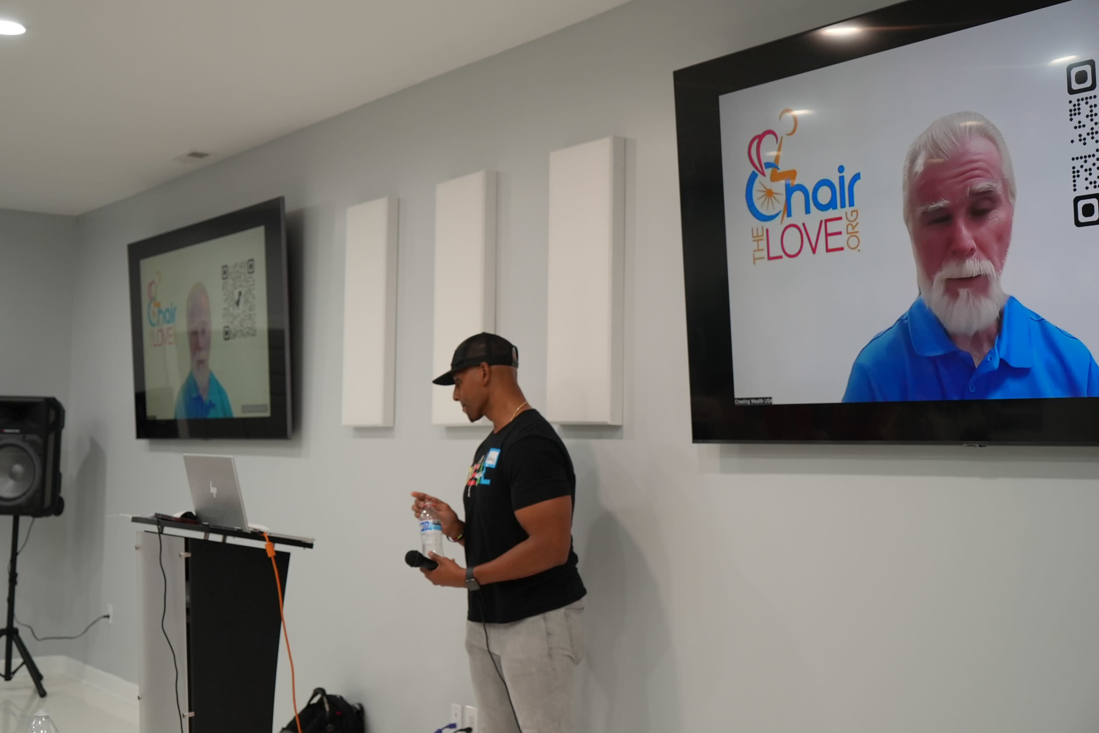 Large Modern Meeting Room with Full Audio/Visual Setup 40+ attendees Image in Montrose, Richmond, VA