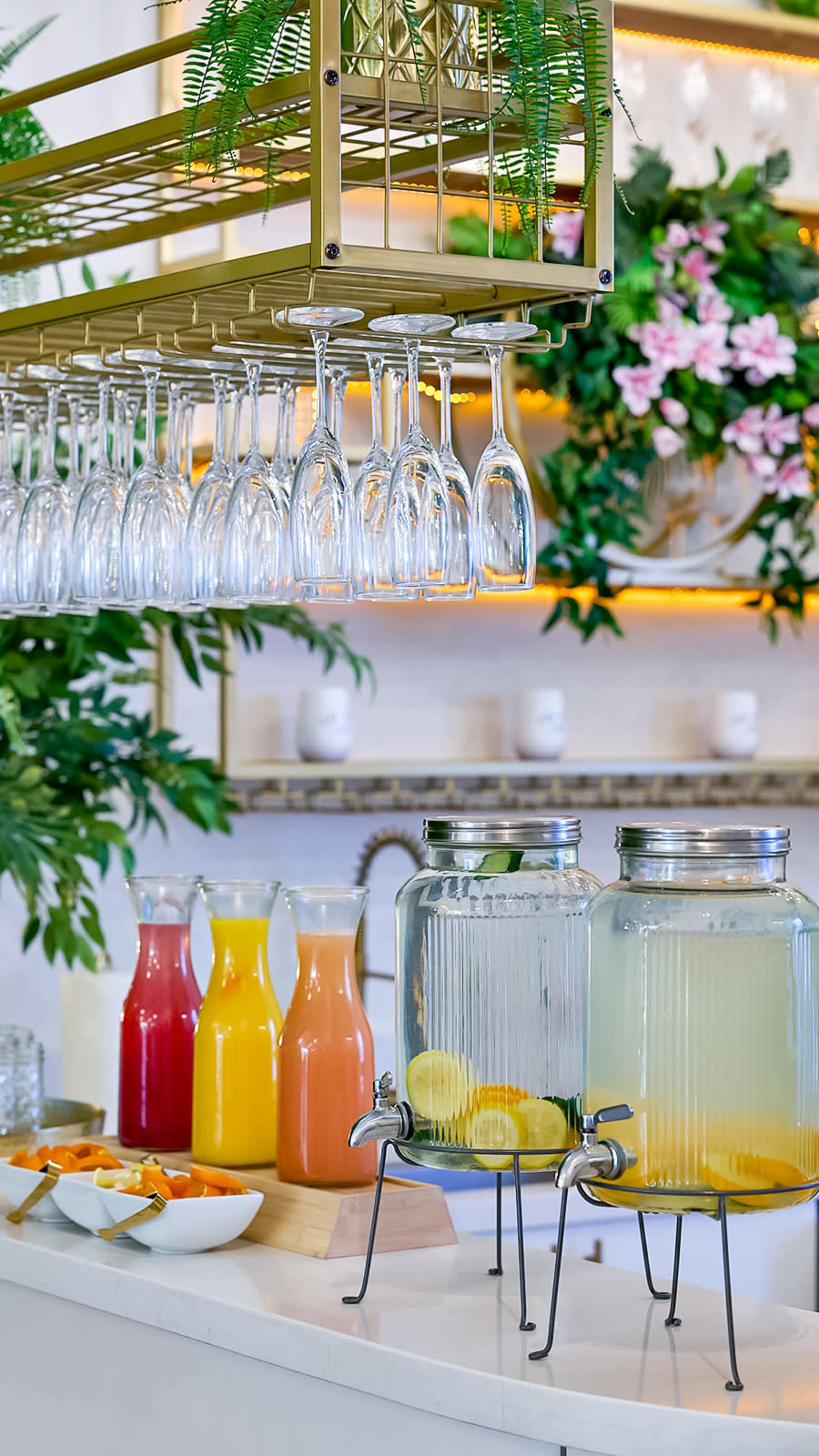 Chic Gorgeous Venue for Parties, Showers, Dinners and More! Image in Sherman Oaks, Sherman Oaks, CA