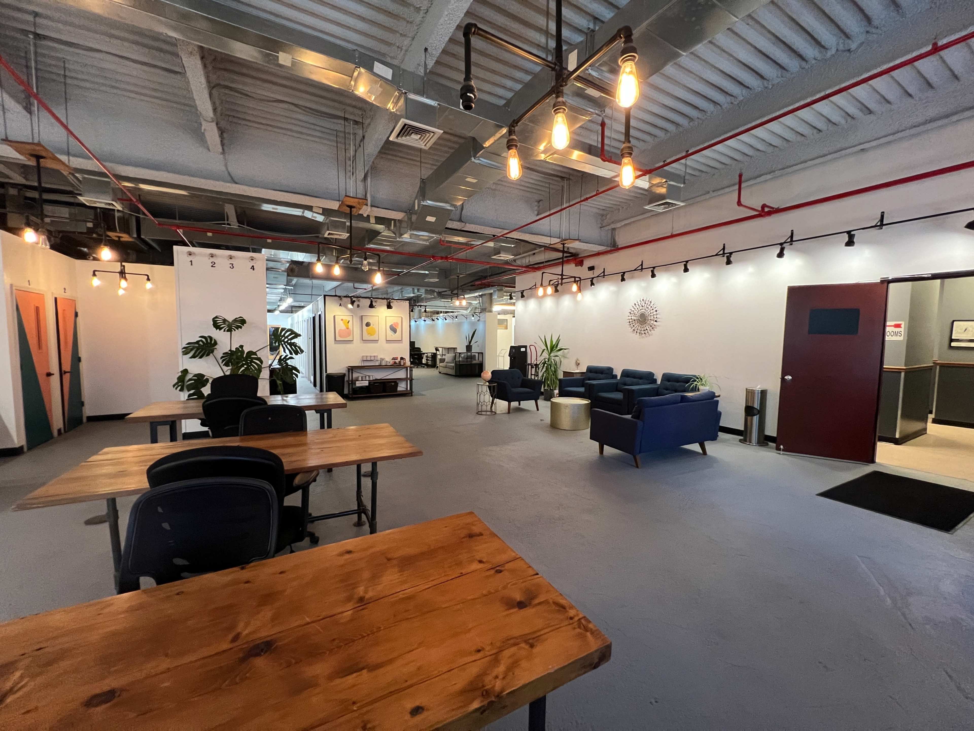 Spacious Industrial Loft for Events, Meetings & Creative Gatherings Image in Sunset Park, brooklyn, NY
