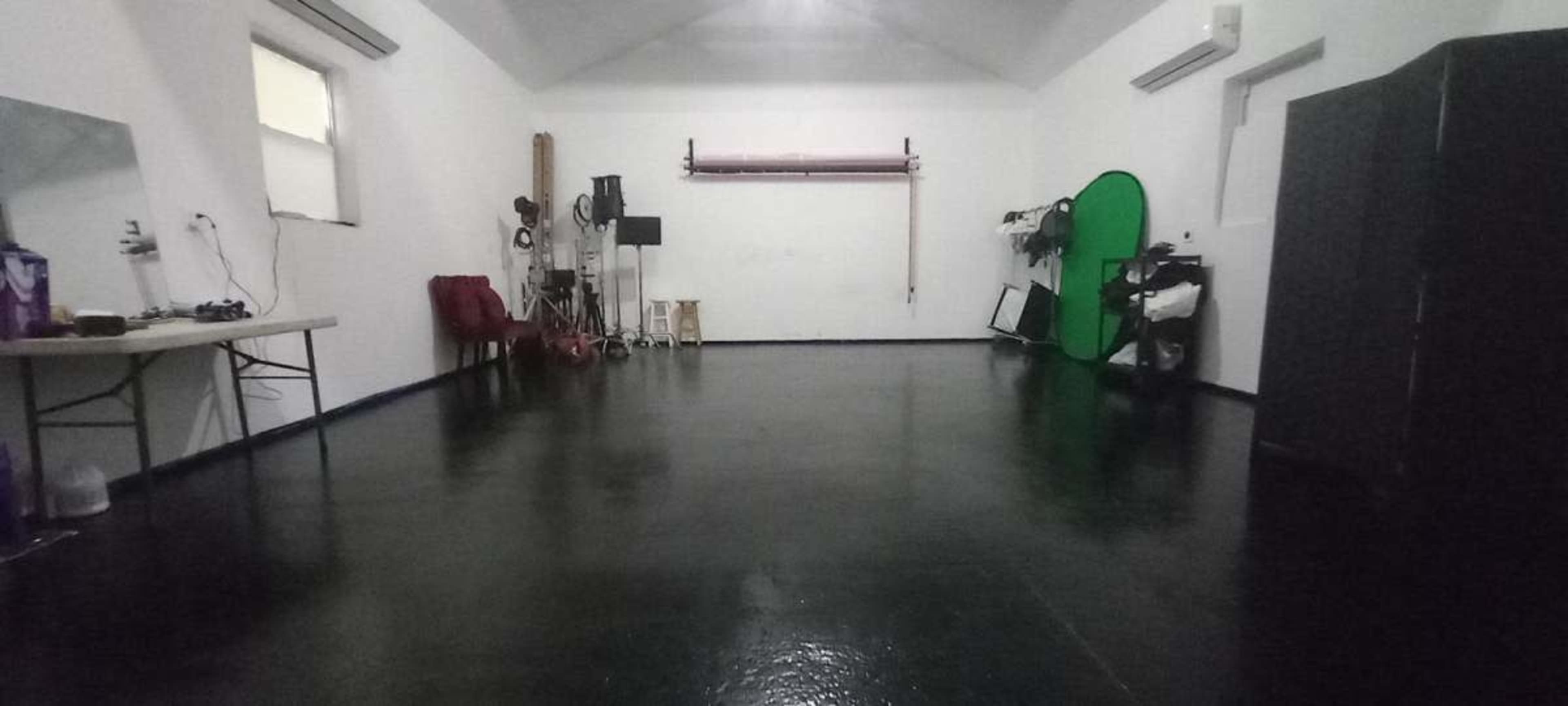 RedEyrisFilms Studio Image in South Side, MT VERNON, NY