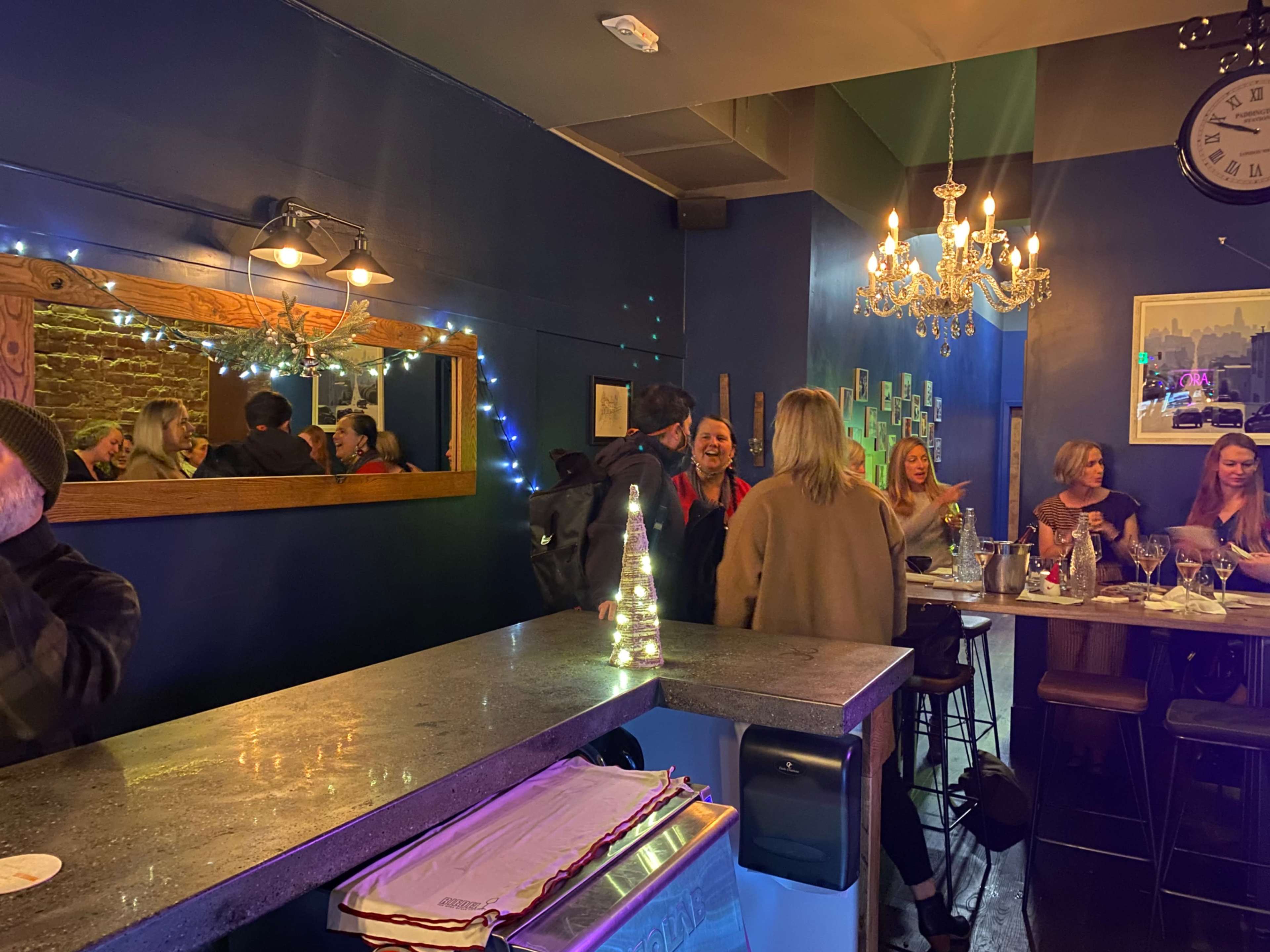 Midtown inviting and intimate neighborhood wine bar Image in Polk Gulch, San Francisco, CA