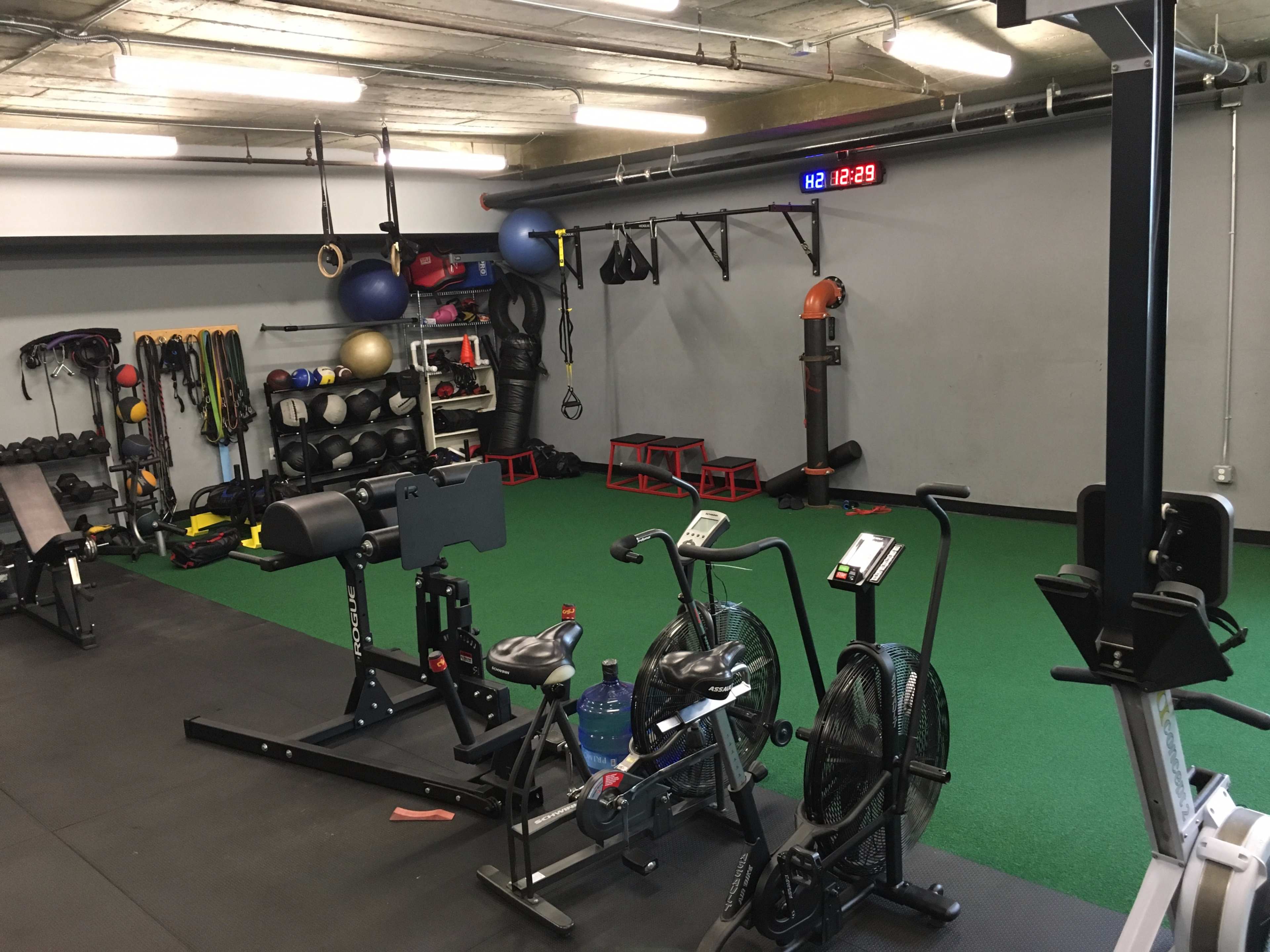 Koreatown Athletic Training Facility Image in Wilshire Center, Los Angeles, CA