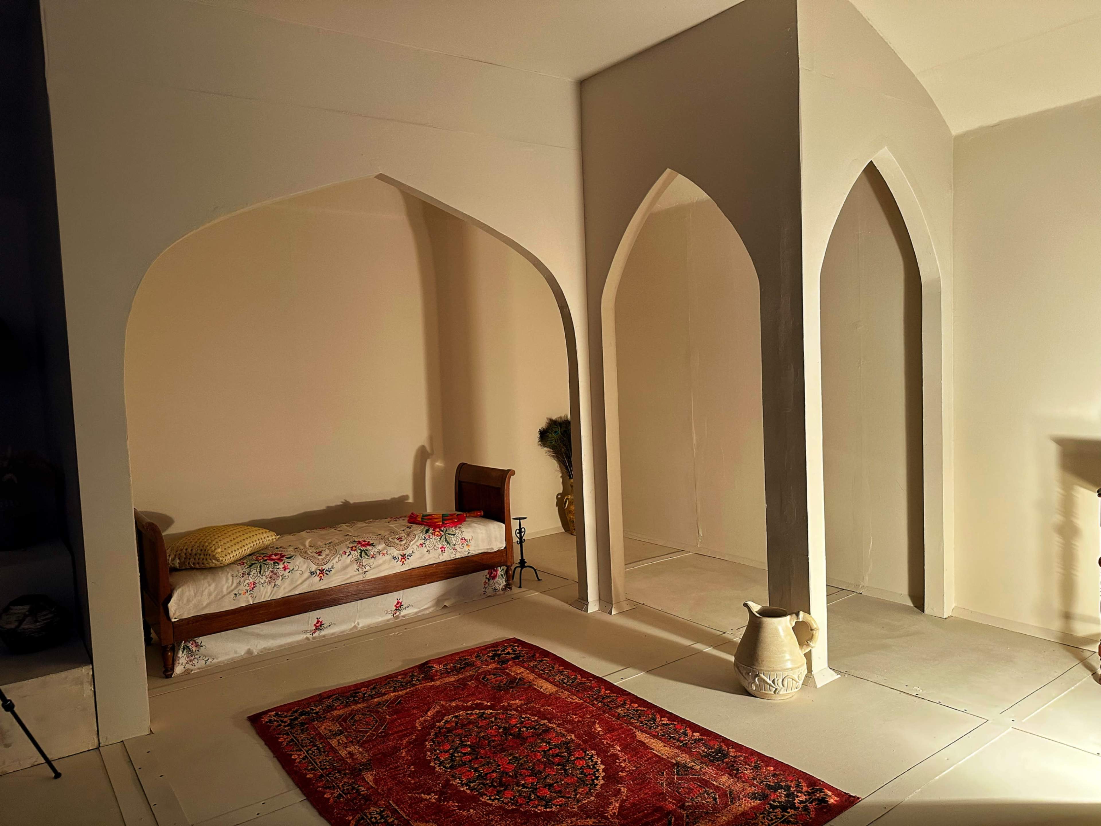 Aesthetic Minimalist Studio with Architectural Arches Image in Newton, Surrey, BC