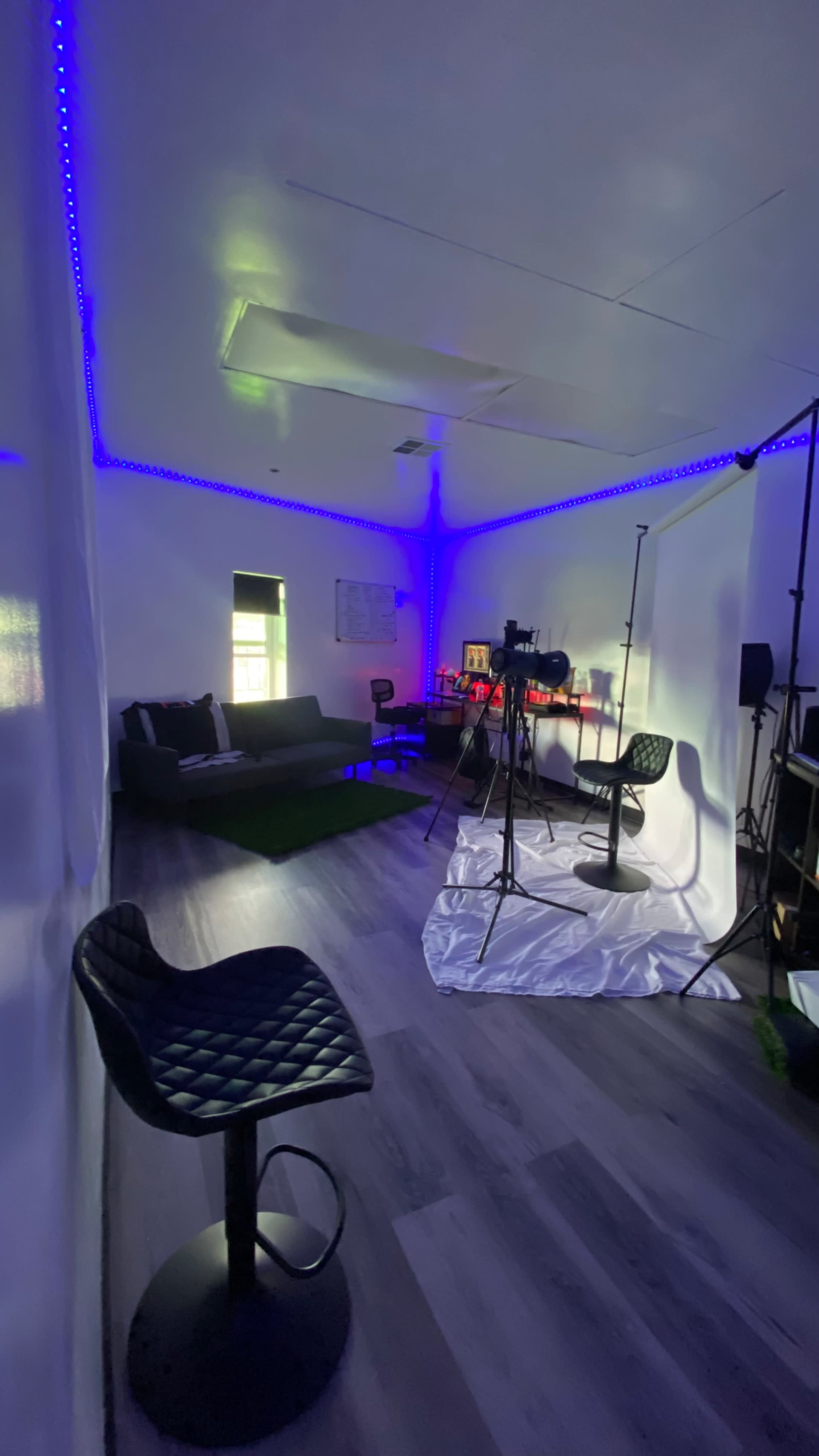 Creative Studio with Amazing facility. Image in Carvedale, San Bernardino, CA