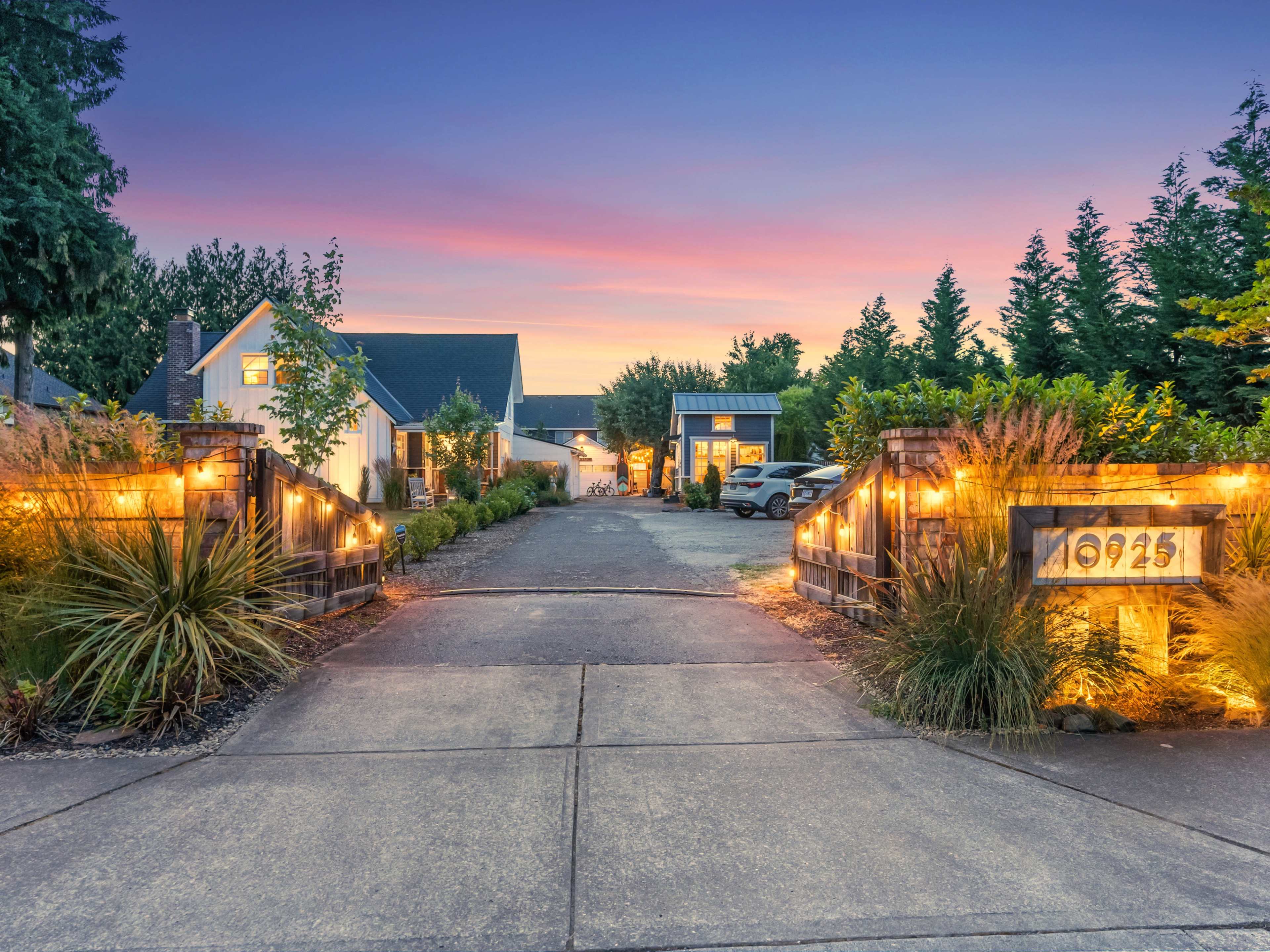 1910 Restored Vintage Farmhouse & Charming Detached Studio with Large Lawn Areas on Half Acre: An ideal place to gather for business or for leisure. Image in Wilsonville, Wilsonville, OR