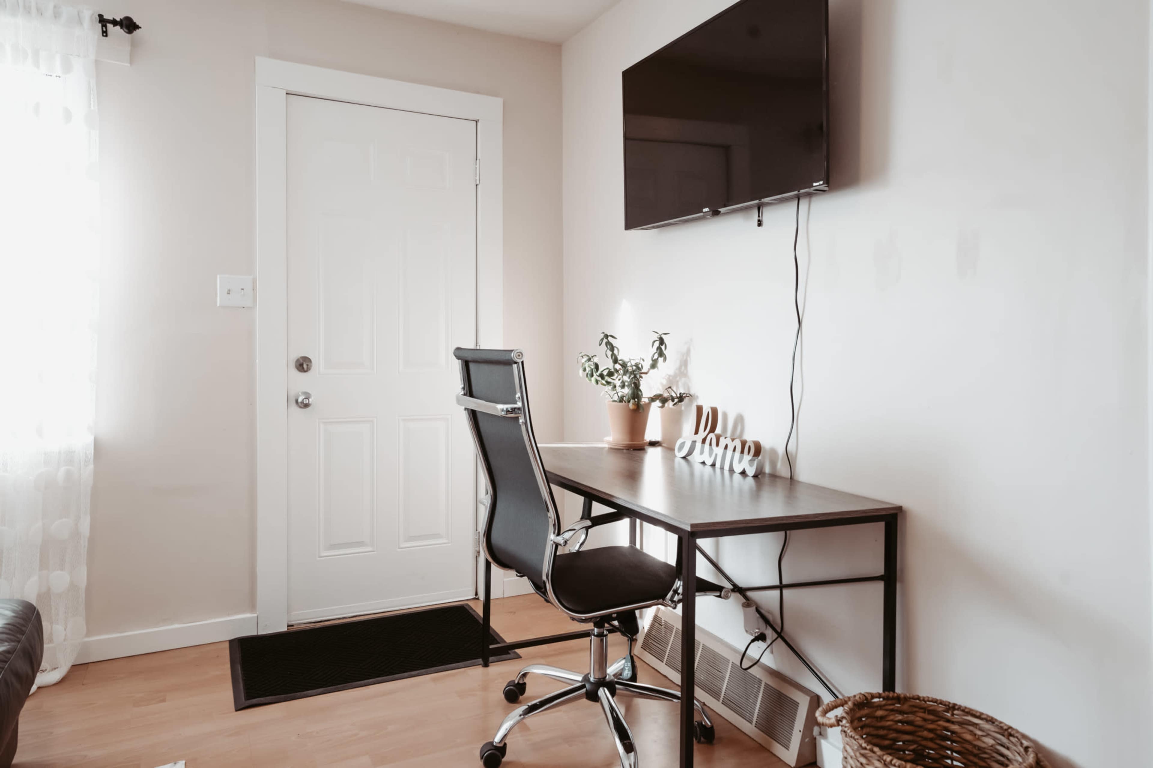 Play & Stay 1720 | Arcade Central Yard Image in Northwest Calgary, Calgary, AB