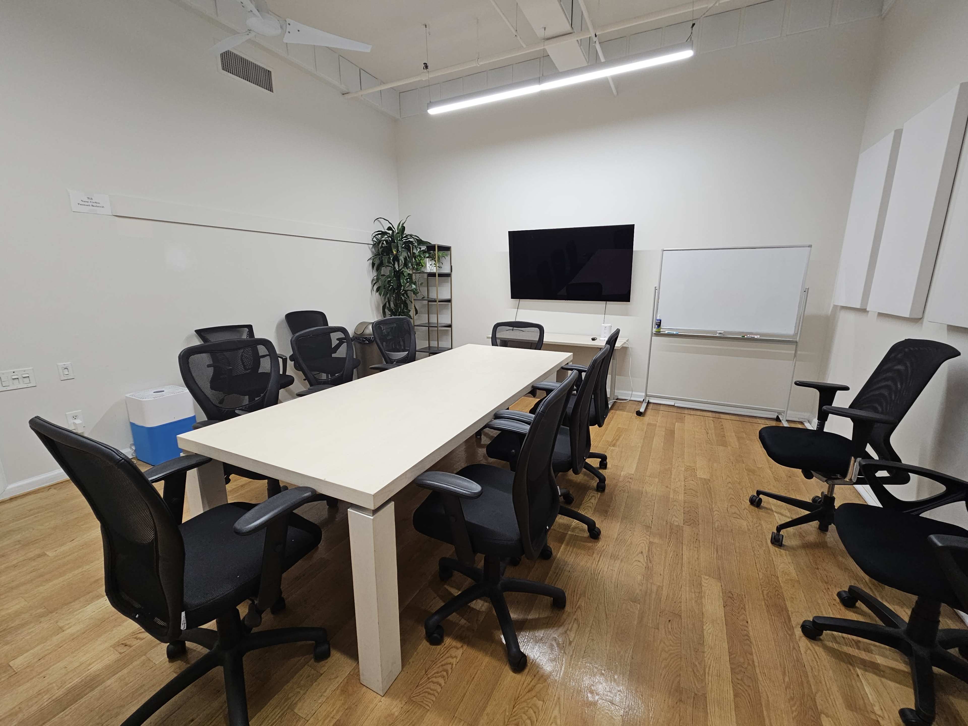 Private  Chelsea Office with Flatscreen TV 3-4 Image in Midtown Manhattan, NEW YORK, NY