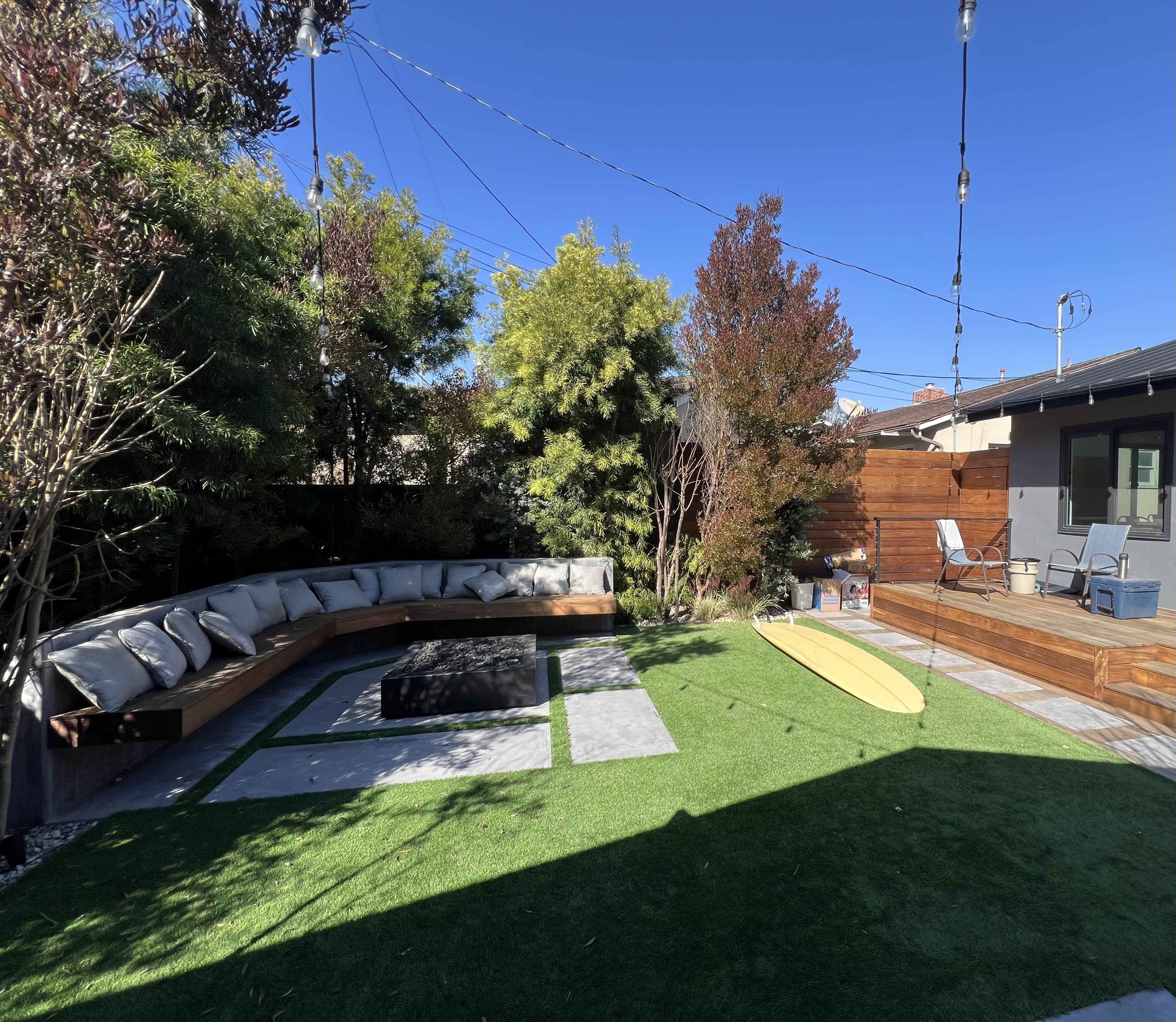 Home Music Studio. Operated by two independent artists! Beautiful tree lined Santa Monica neighborhood. Fully Equipped, comfortable, music studio seamless flow into outdoor content creation venue. all in one place to  produce/record/create content and perform! laid back, home like atmosphere. comfortable place to be inspired and create! Image in Sunset Park, Santa Monica, CA